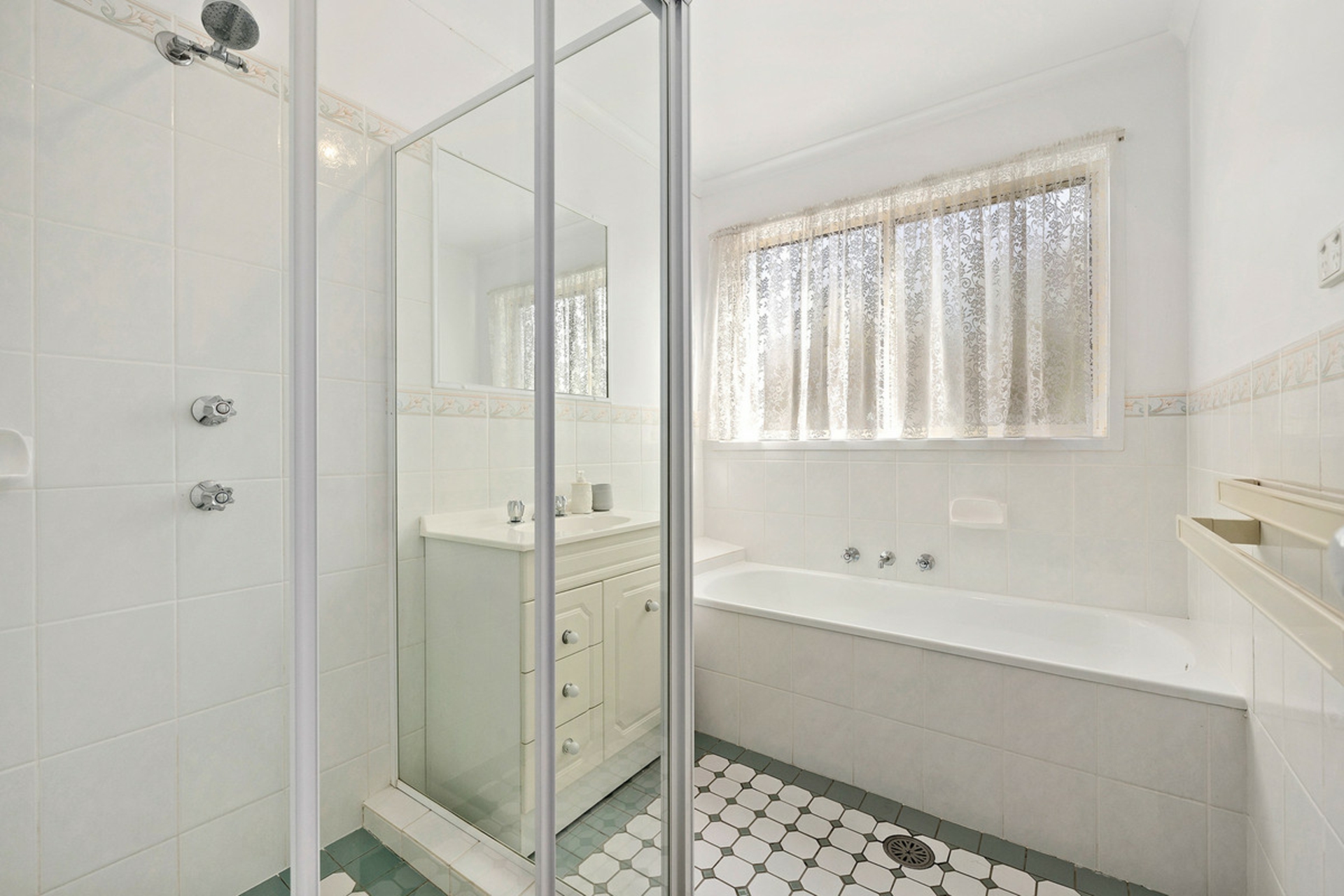 27 Charterisville Avenue — photo 13 of 20