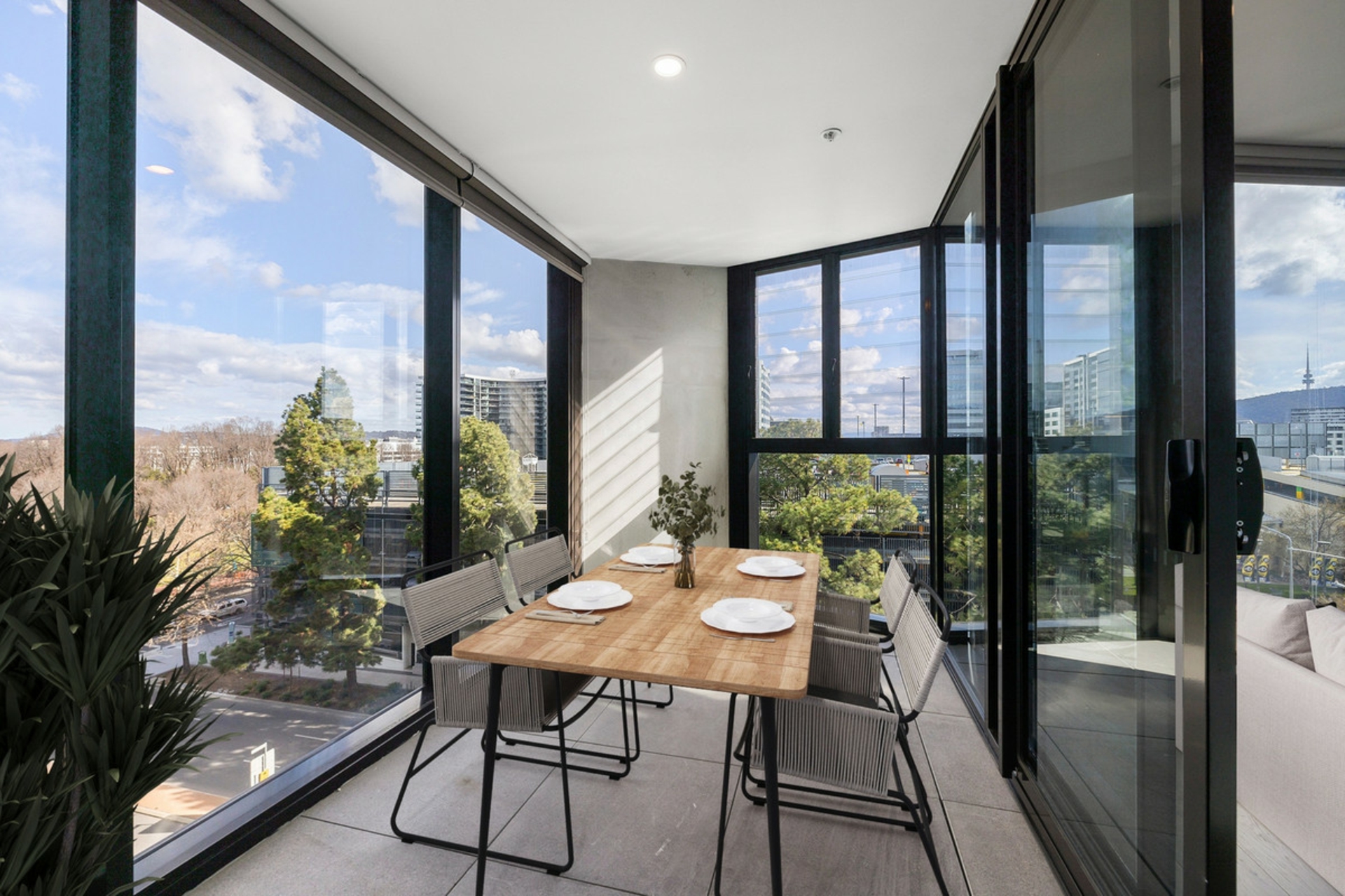 623/81 Cooyong Street — photo 4 of 19