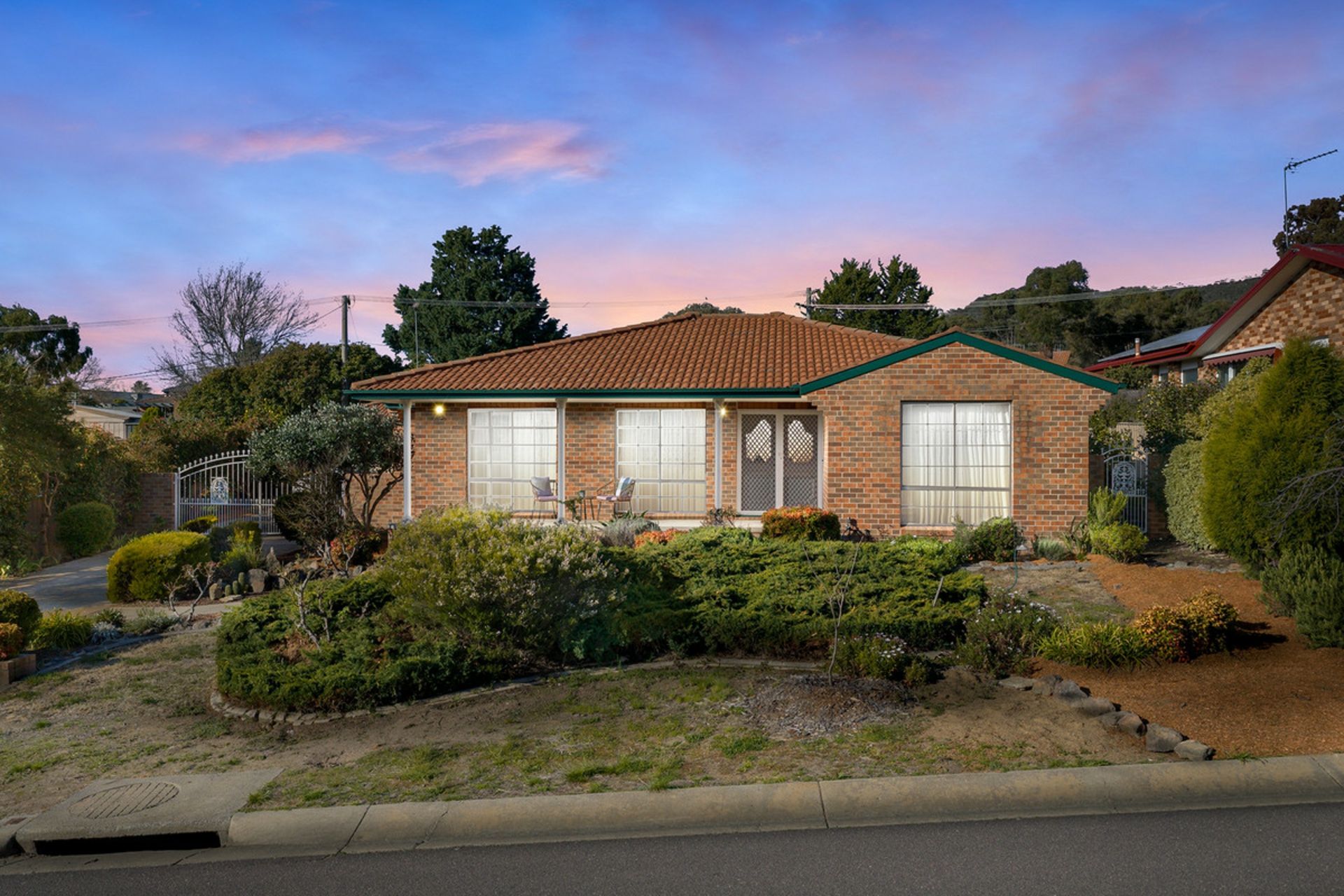 25 Rosman Circuit — photo from LJ Hooker Tuggeranong