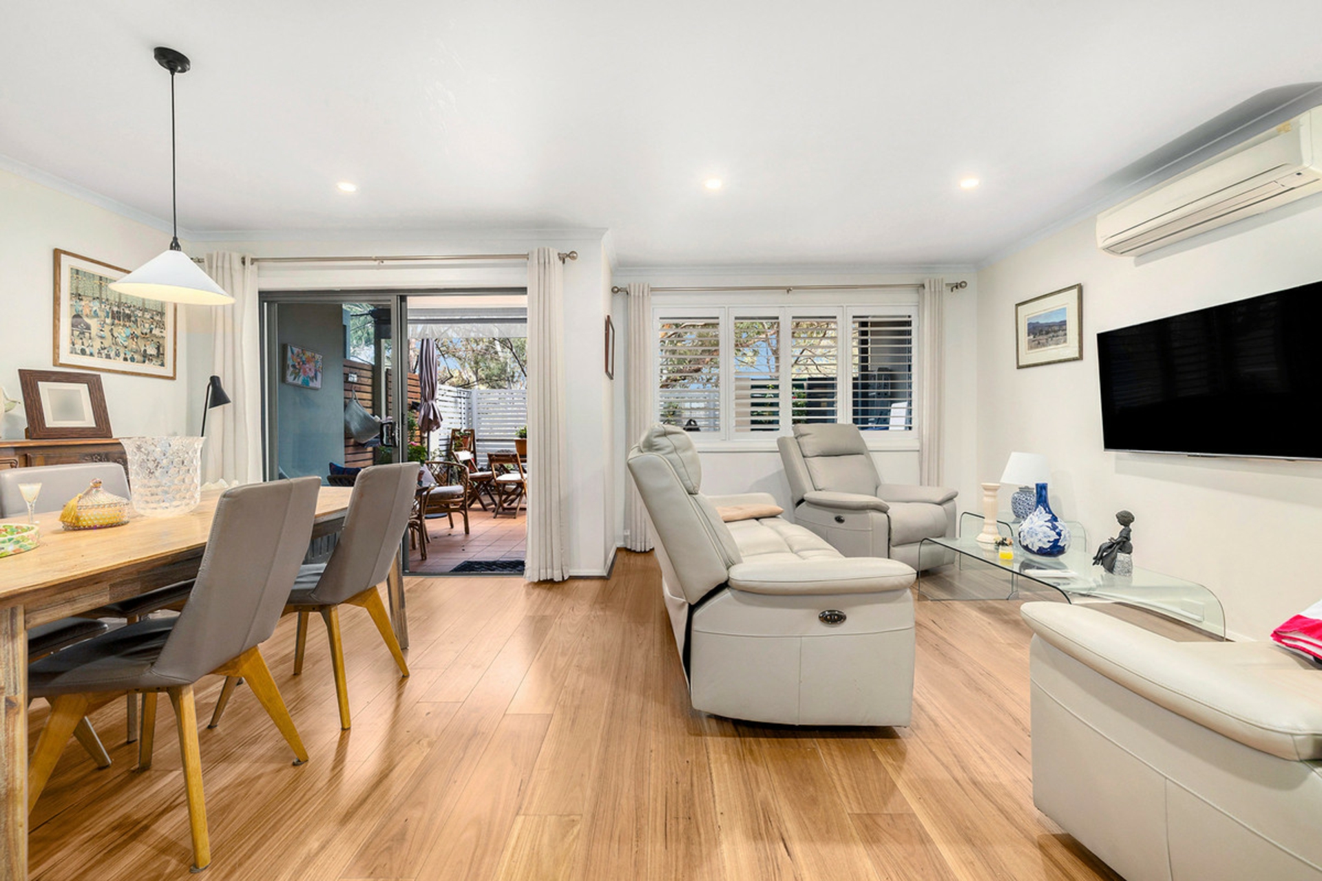 2/114 Athllon Drive — photo 3 of 12