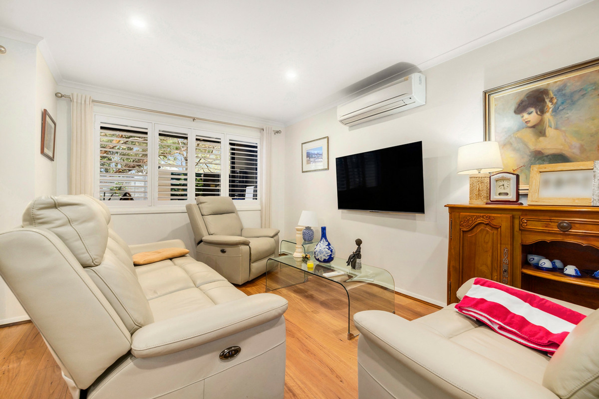 2/114 Athllon Drive — photo 4 of 12