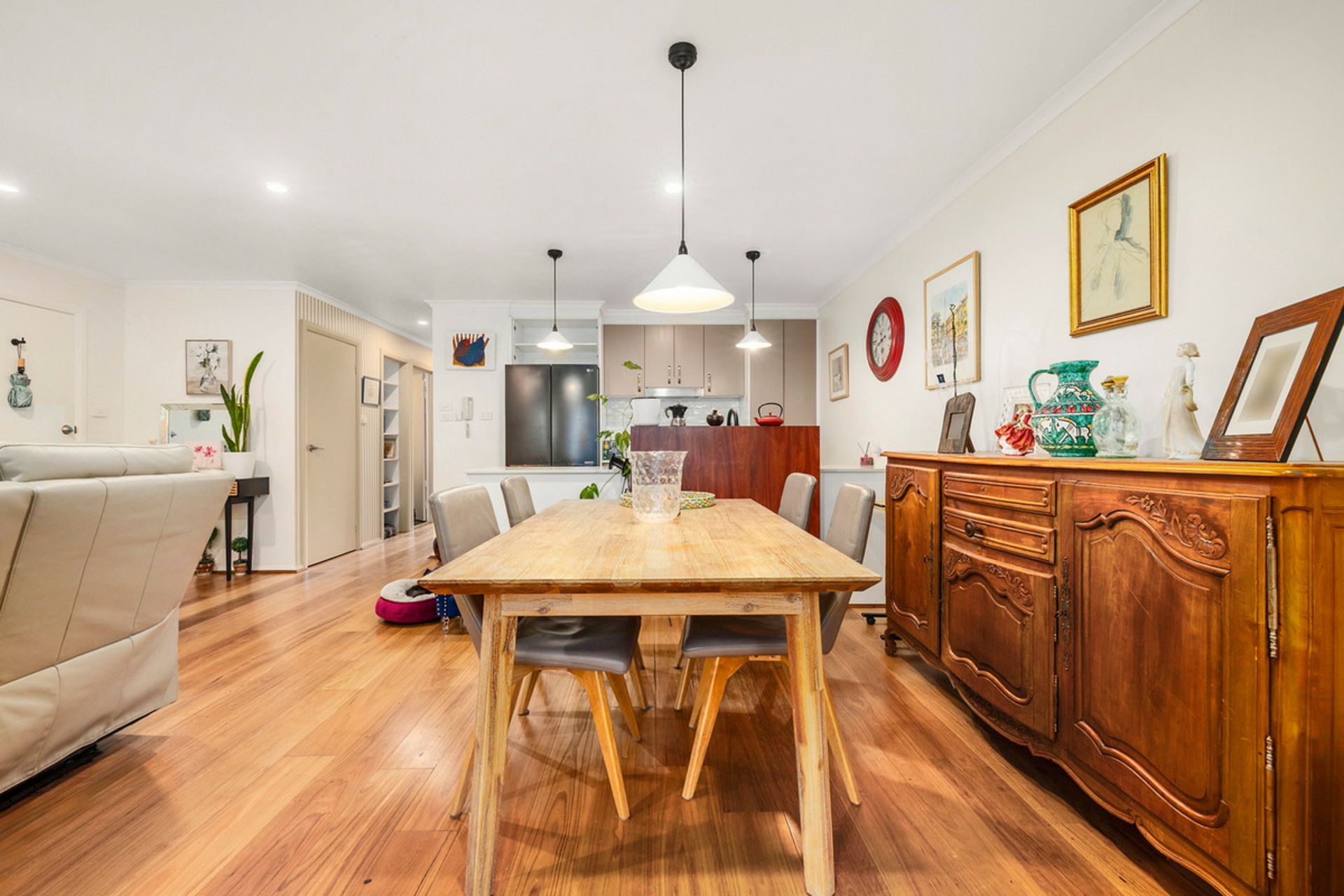 2/114 Athllon Drive — photo 5 of 12