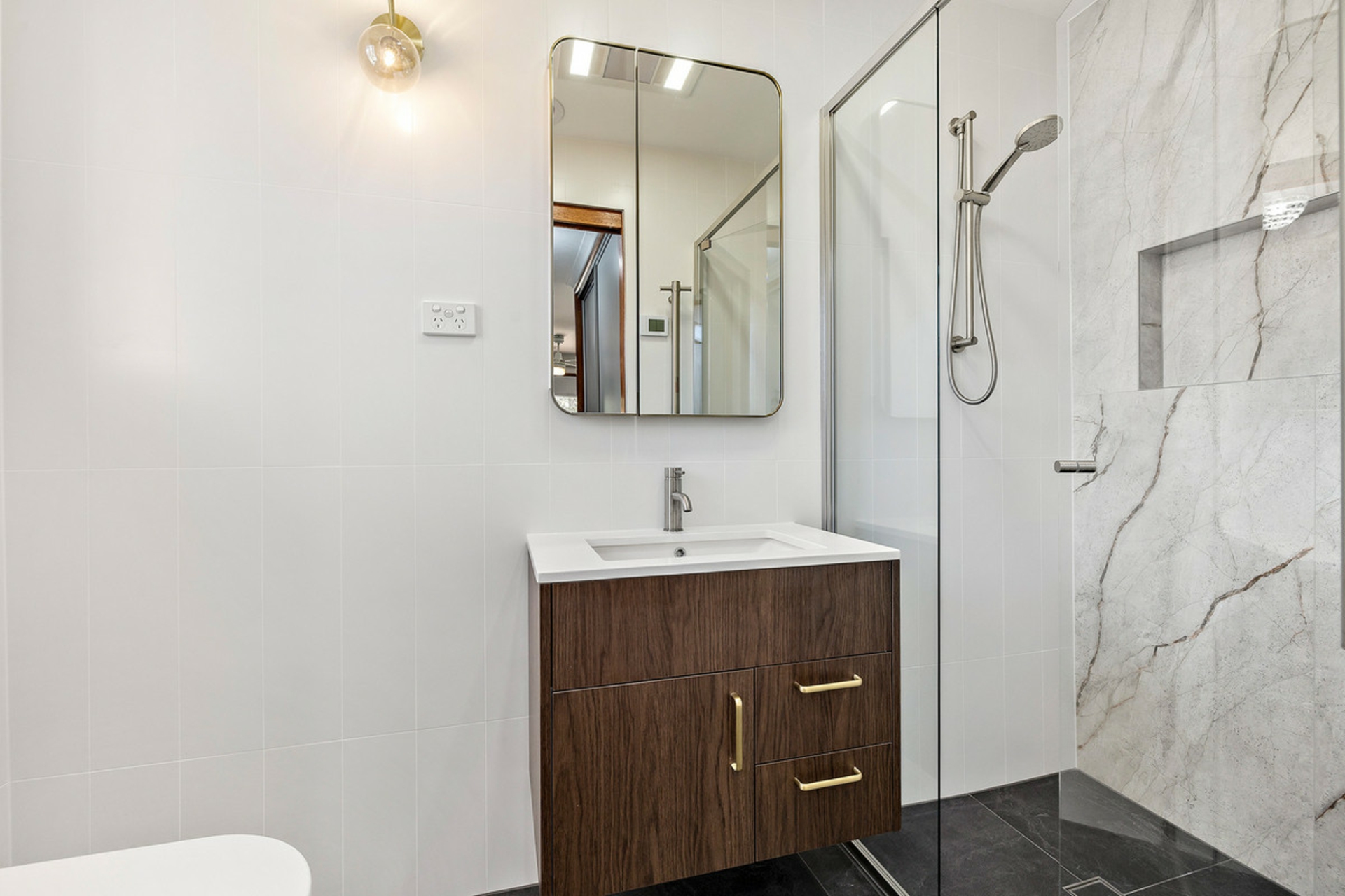 14 & 14A Butlin Place — photo 8 of 27