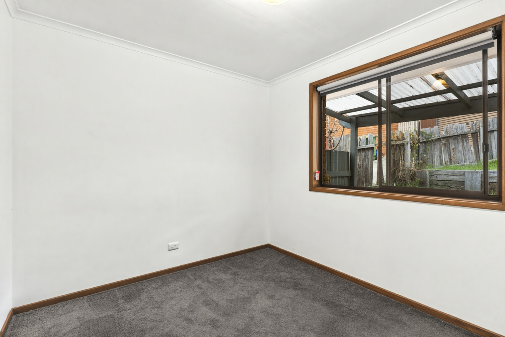4 Swan Place — photo 5 of 10