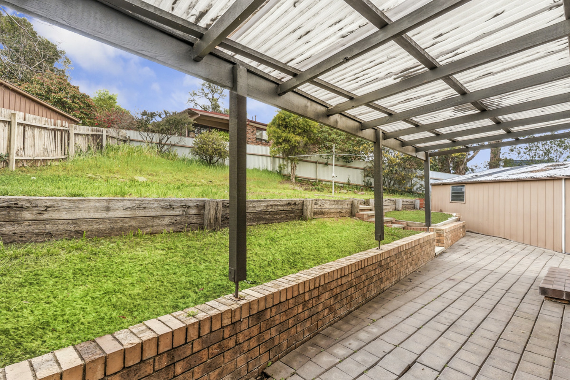 4 Swan Place — photo 9 of 10