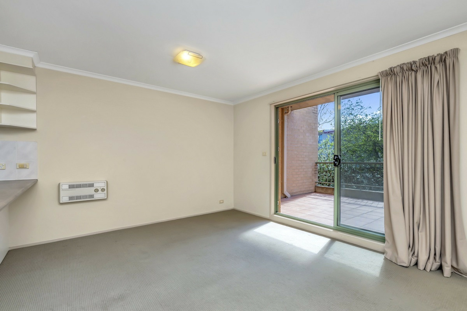 29/9 Oxley Street — photo 4 of 14