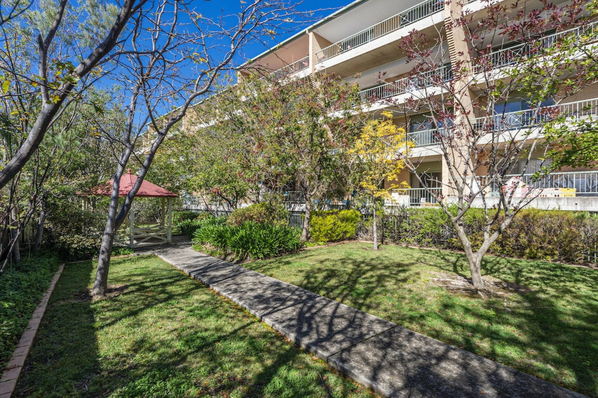 29/9 Oxley Street — photo 11 of 14