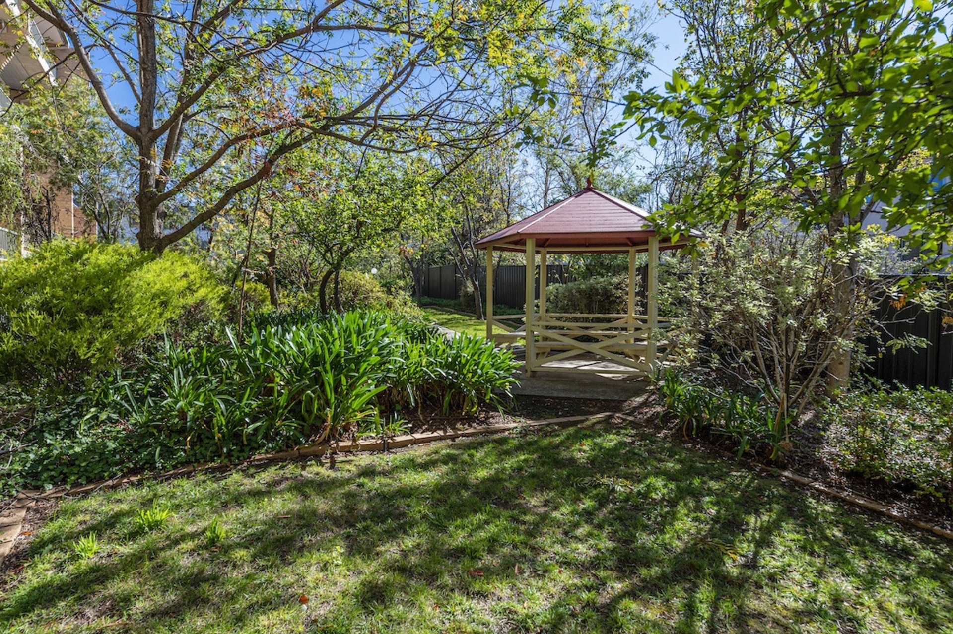 29/9 Oxley Street — photo 12 of 14