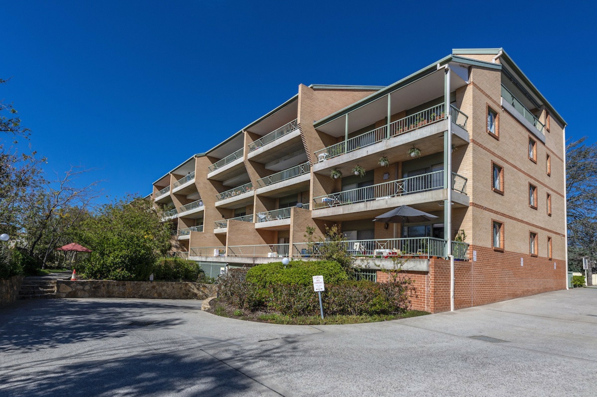 29/9 Oxley Street — photo 13 of 14