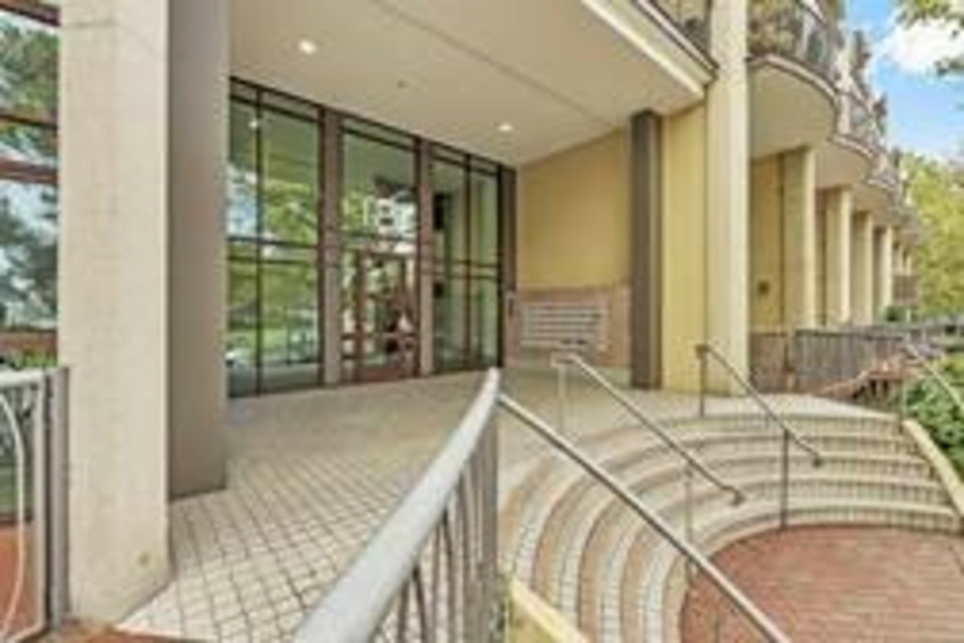 51/18 Captain Cook Crescent — photo from LJ Hooker Tuggeranong