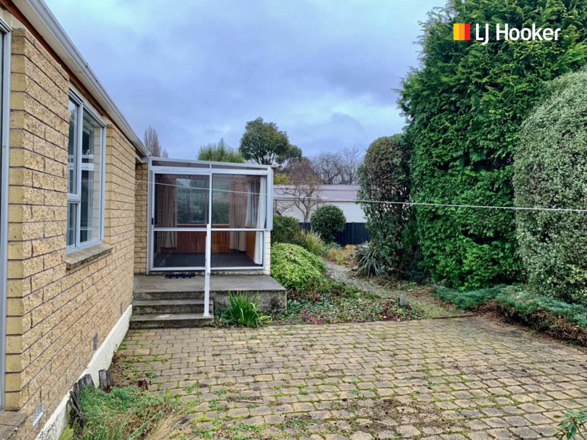 7 Aitken Place, MOSGIEL