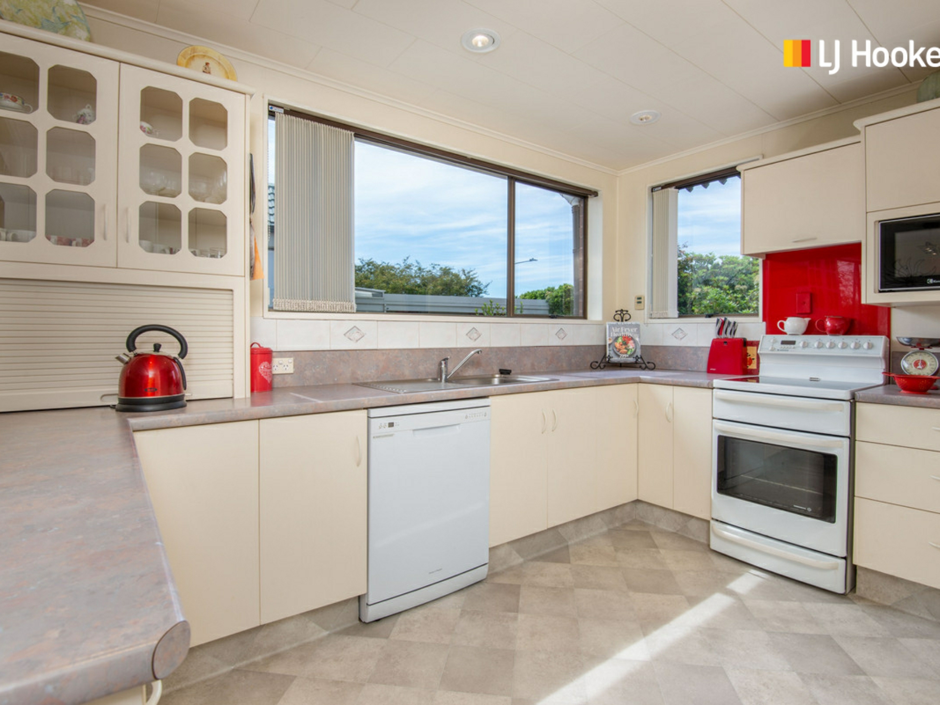31 Wickliffe Street Mosgiel Property Details LJ Hooker