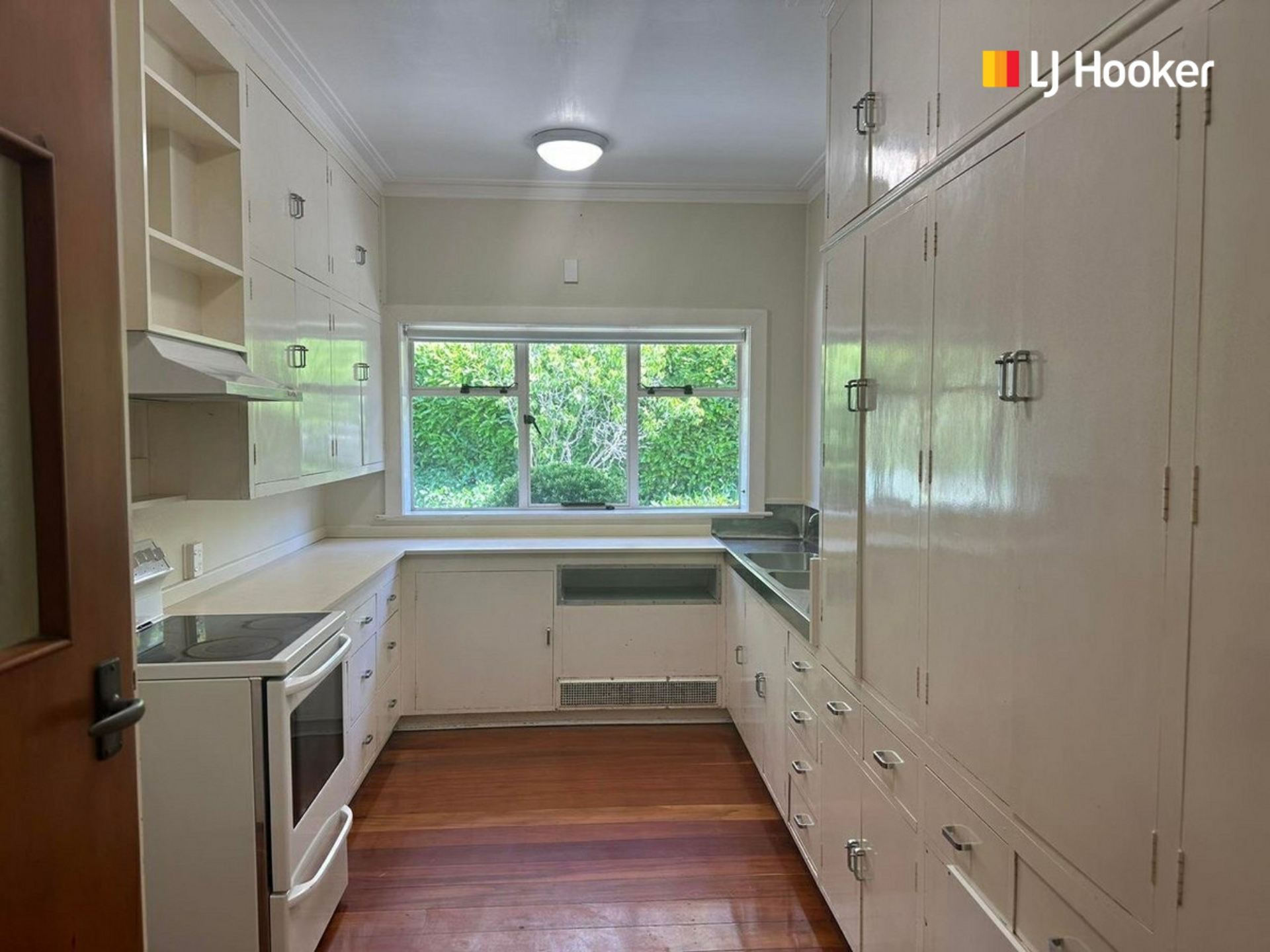 52 St Leonards Drive, SAINT LEONARDS