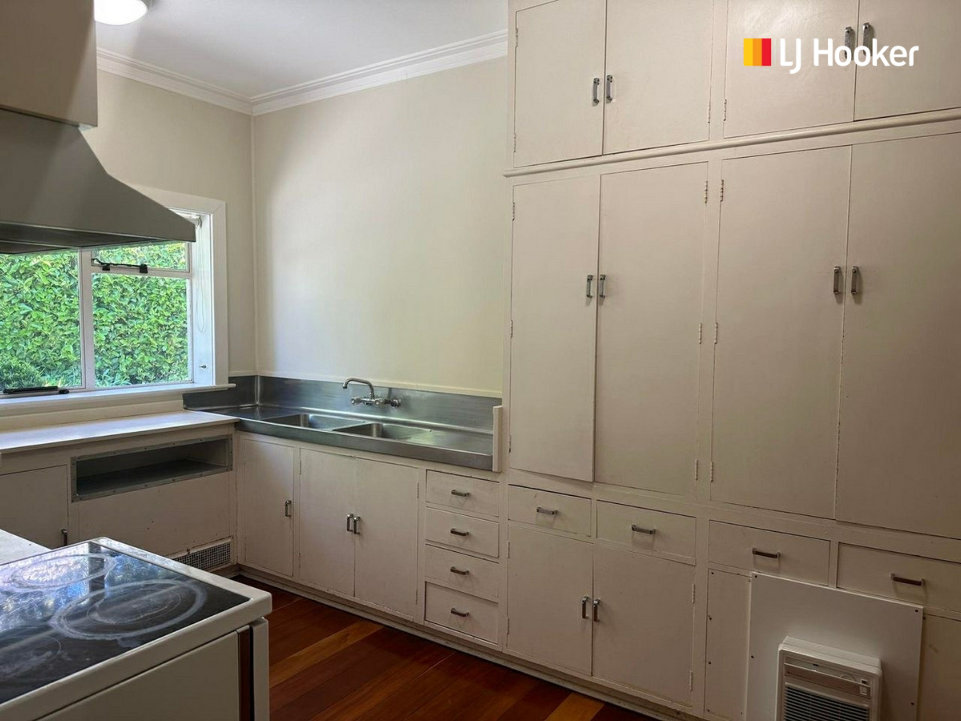 52 St Leonards Drive, SAINT LEONARDS