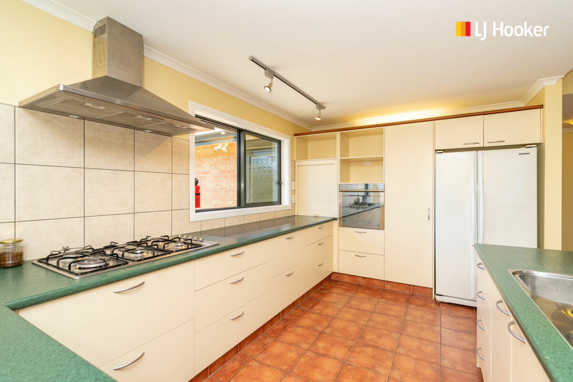 1 Joshua Place, HELENSBURGH