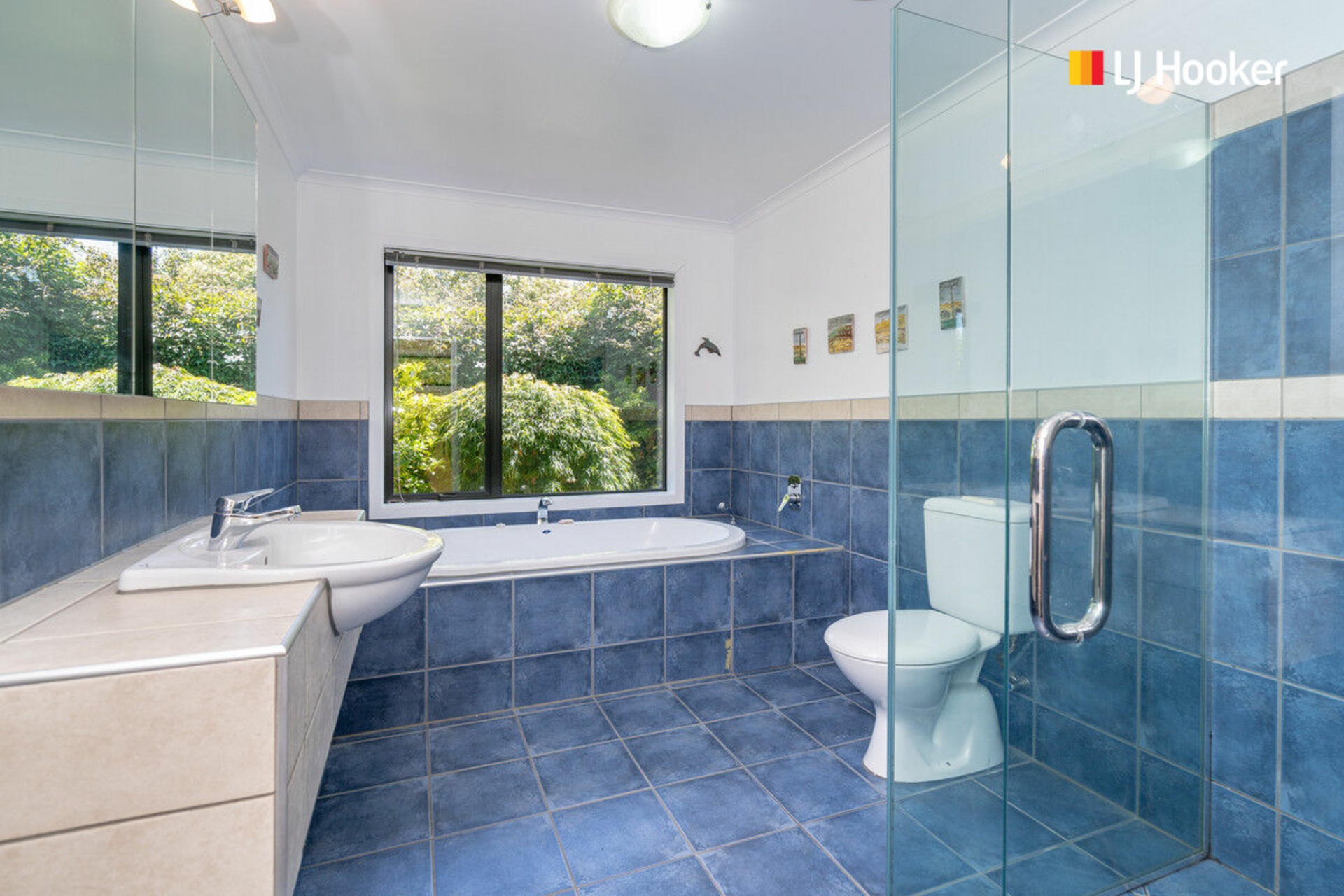 1 Joshua Place, HELENSBURGH