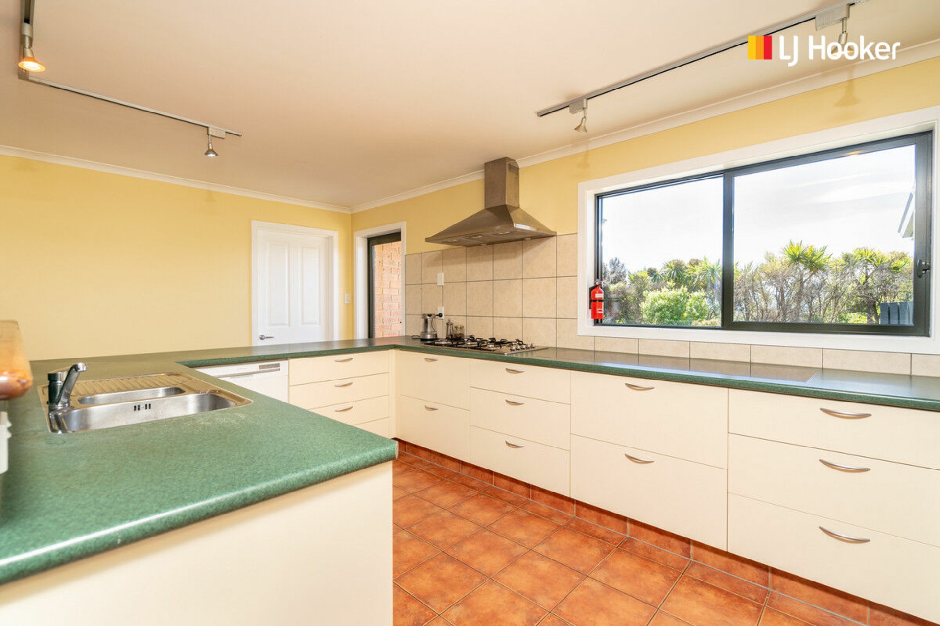 1 Joshua Place, HELENSBURGH