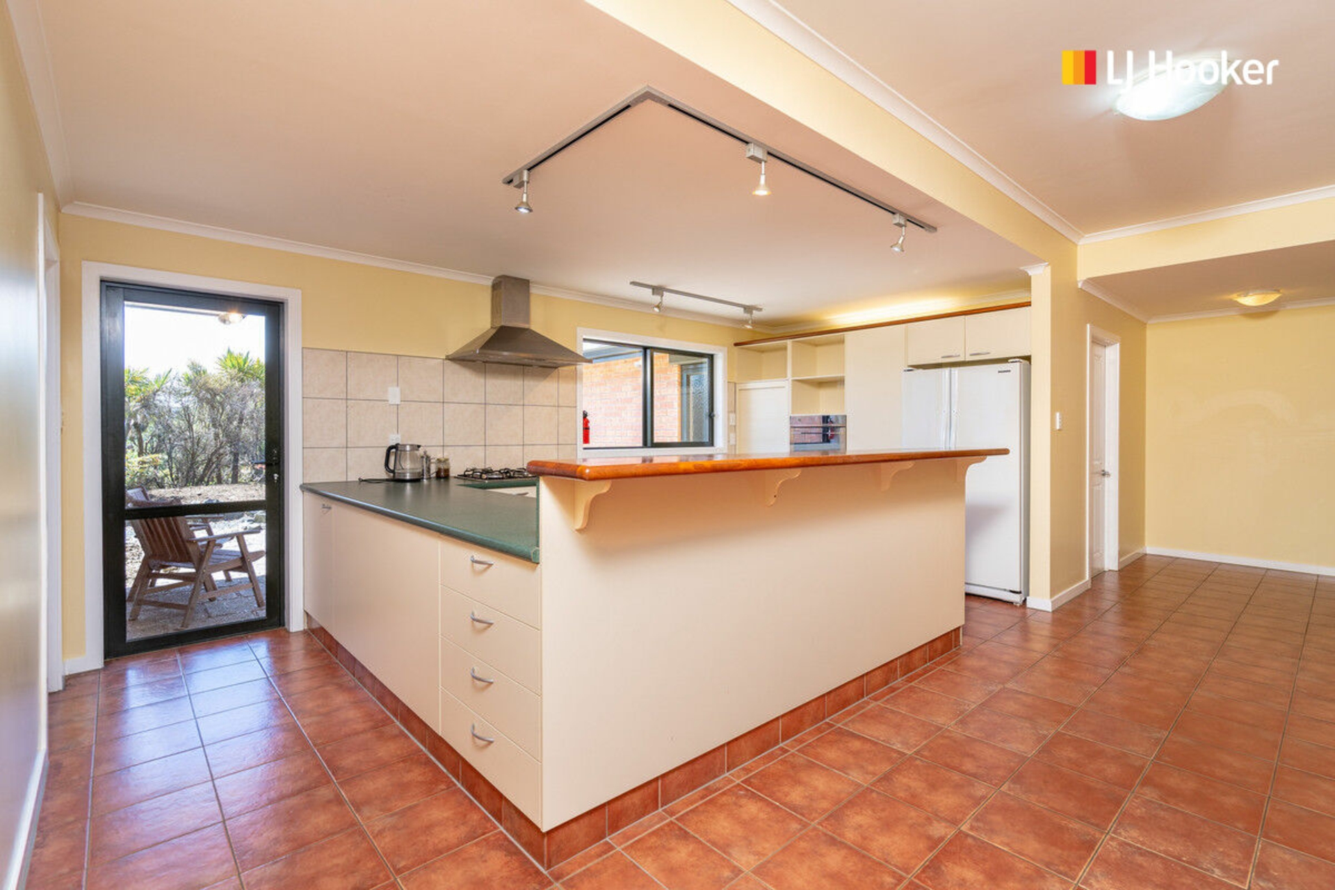 1 Joshua Place, HELENSBURGH