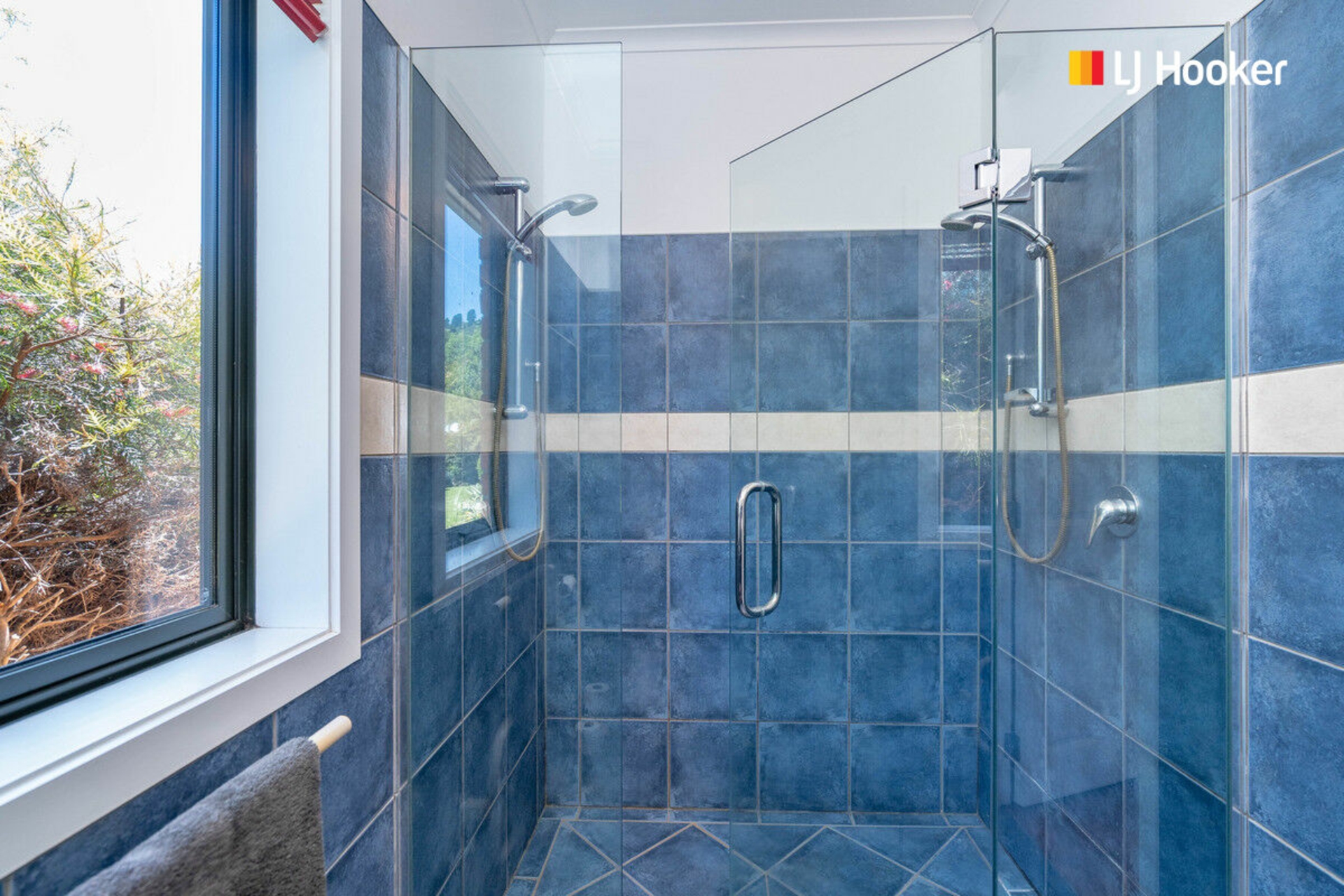 1 Joshua Place, HELENSBURGH