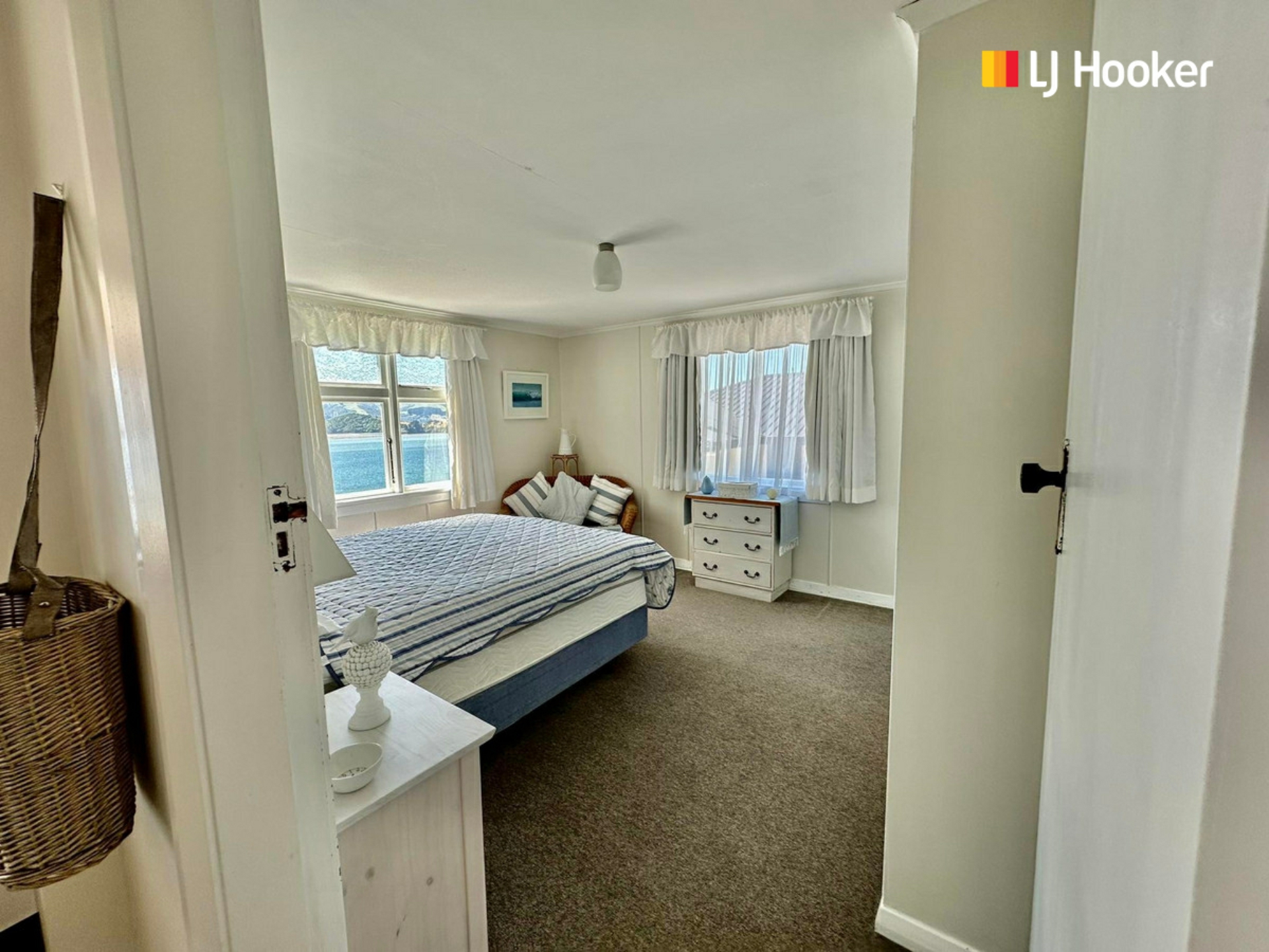 35 Oxley Crescent, BROAD BAY