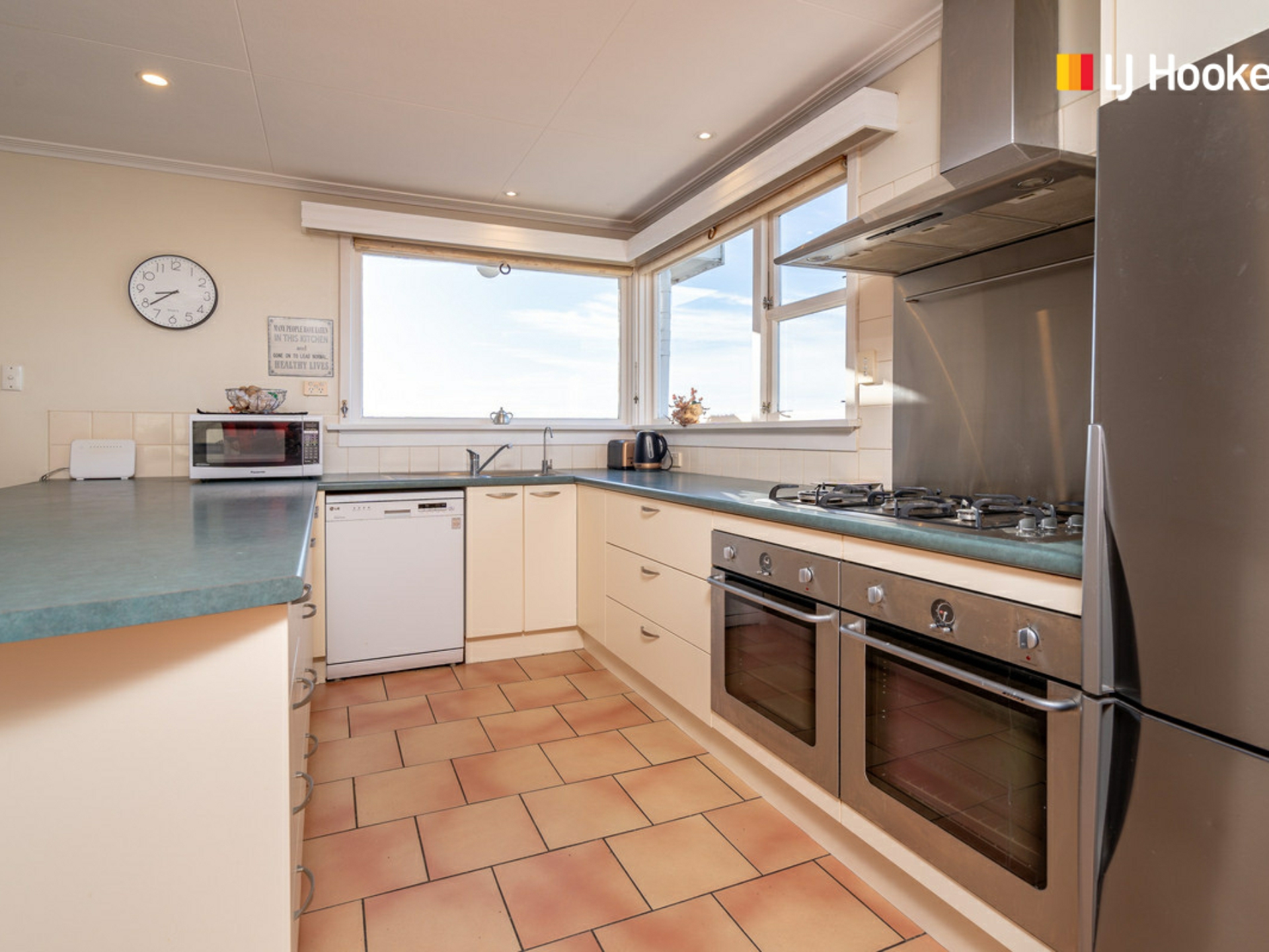 20 Sutcliffe Street, SAINT CLAIR