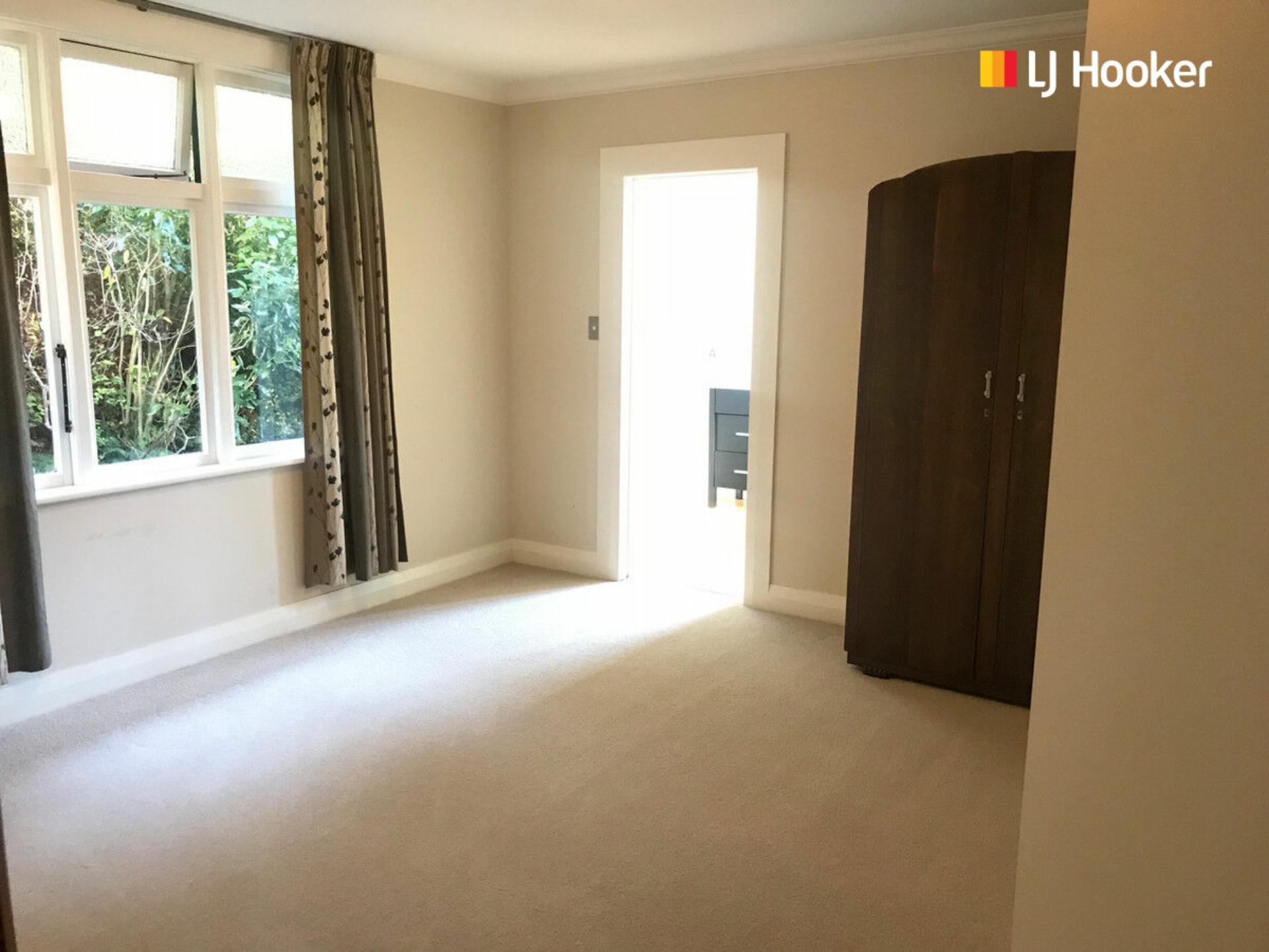 8 Ross Street, ROSLYN