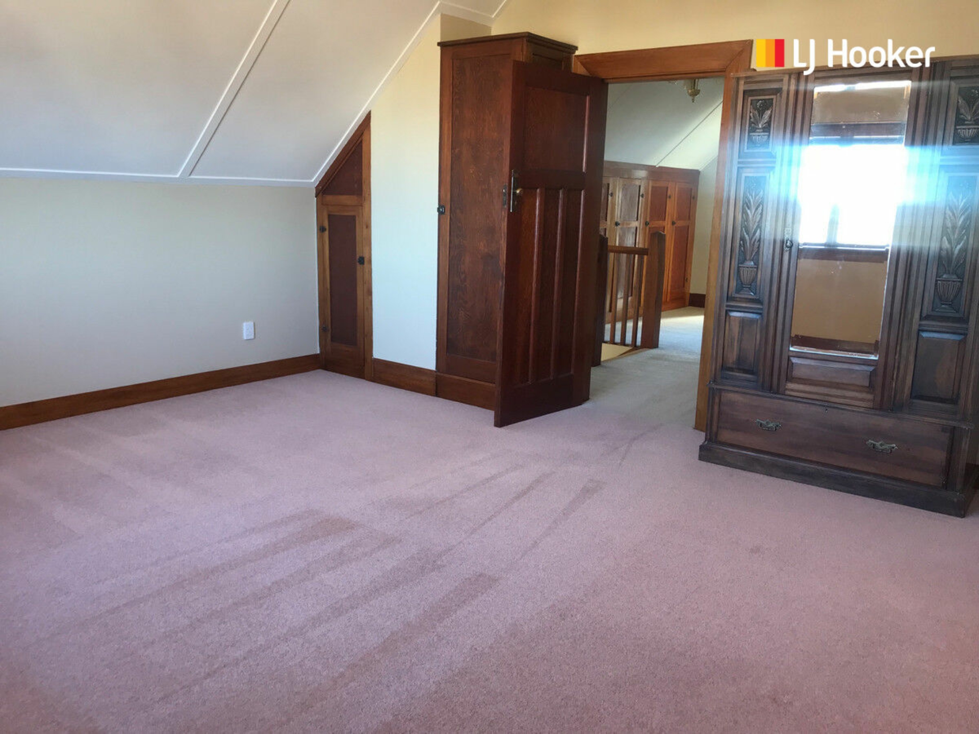 8 Ross Street, ROSLYN