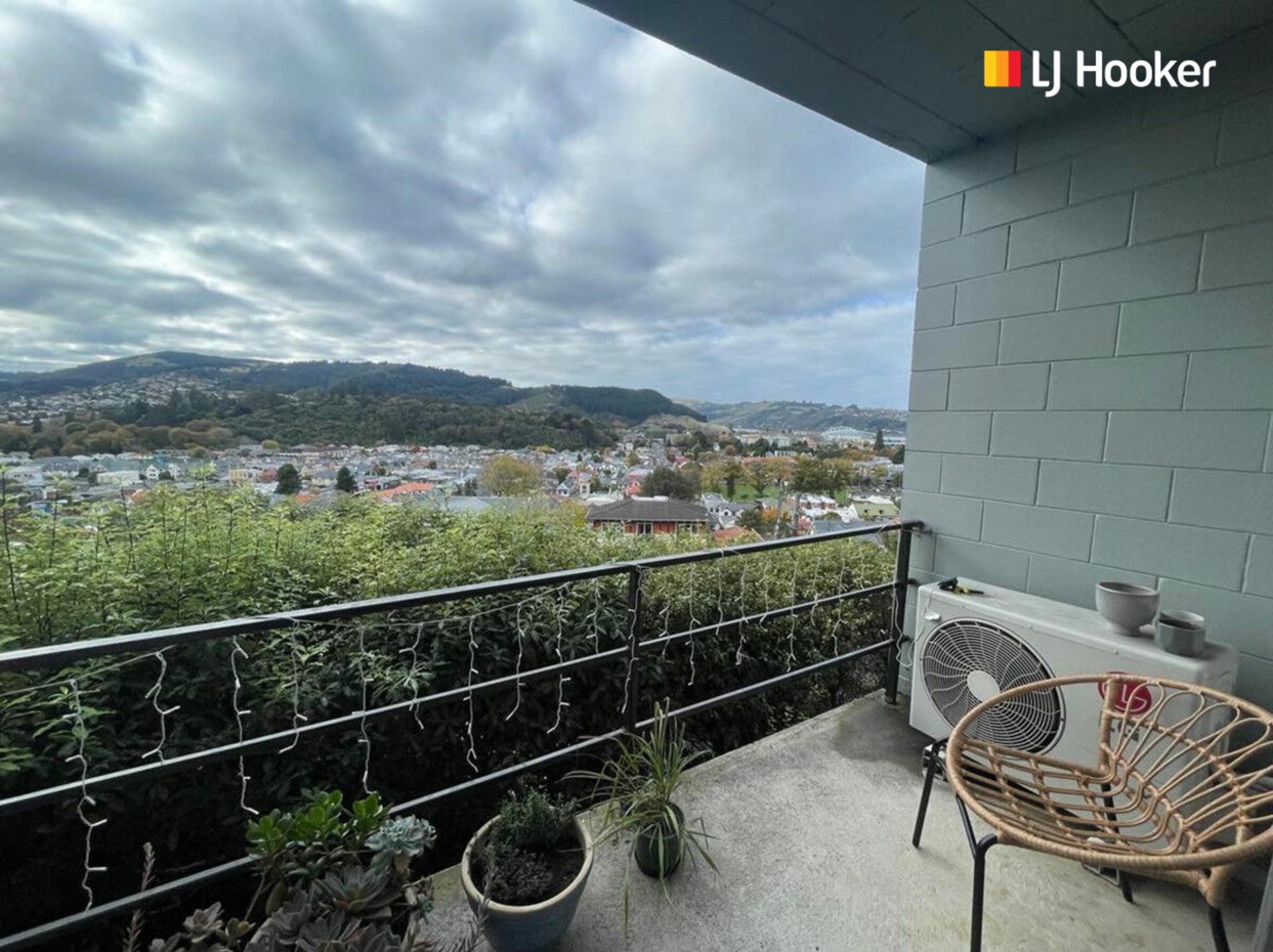 2/84 Warrender Street, NORTH DUNEDIN