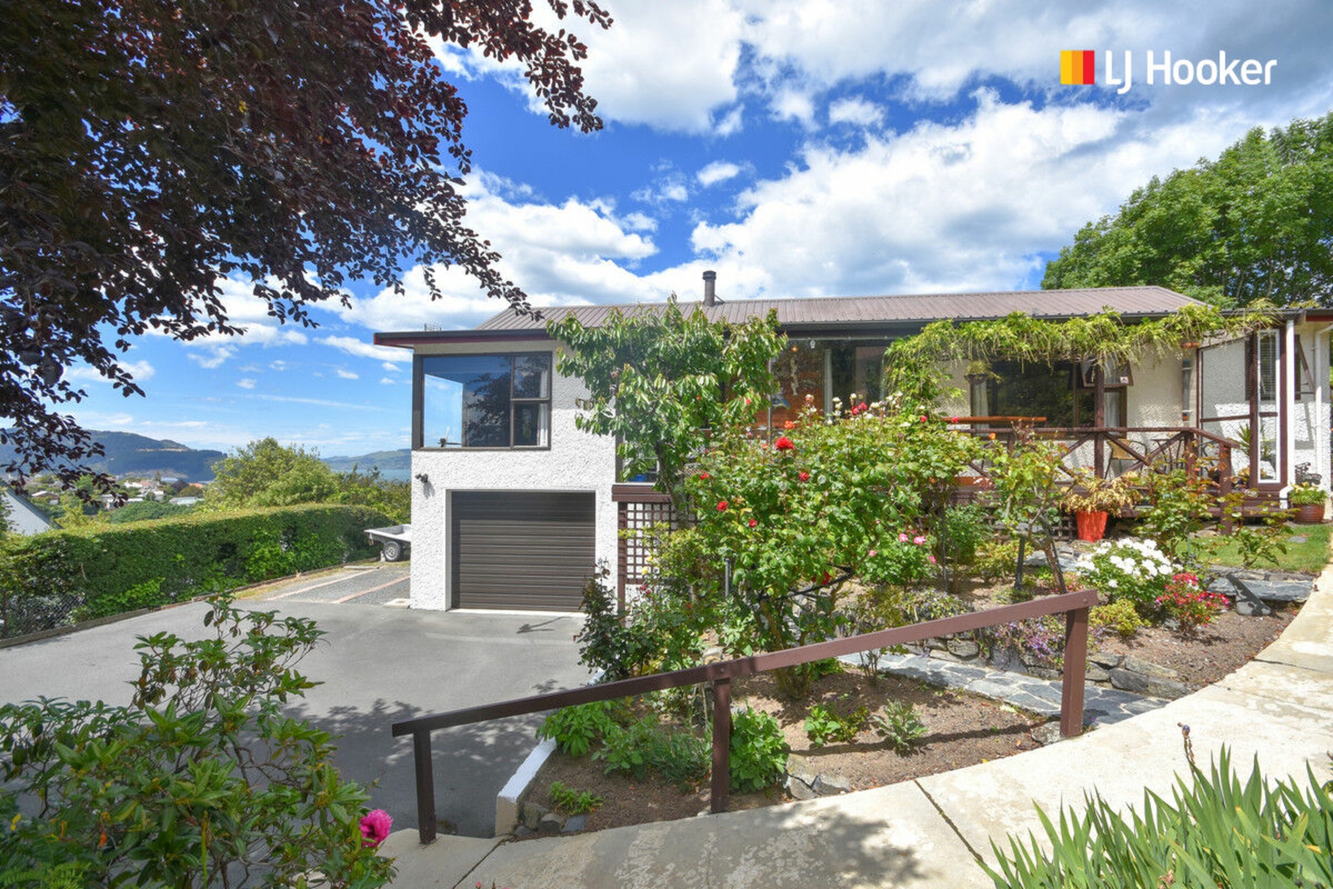 109 & 109A Glenpark Avenue Maryhill House for Sale LJ Hooker