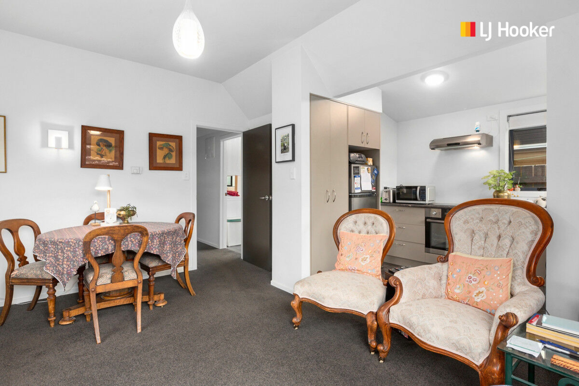 82 Bay View Road, SAINT KILDA