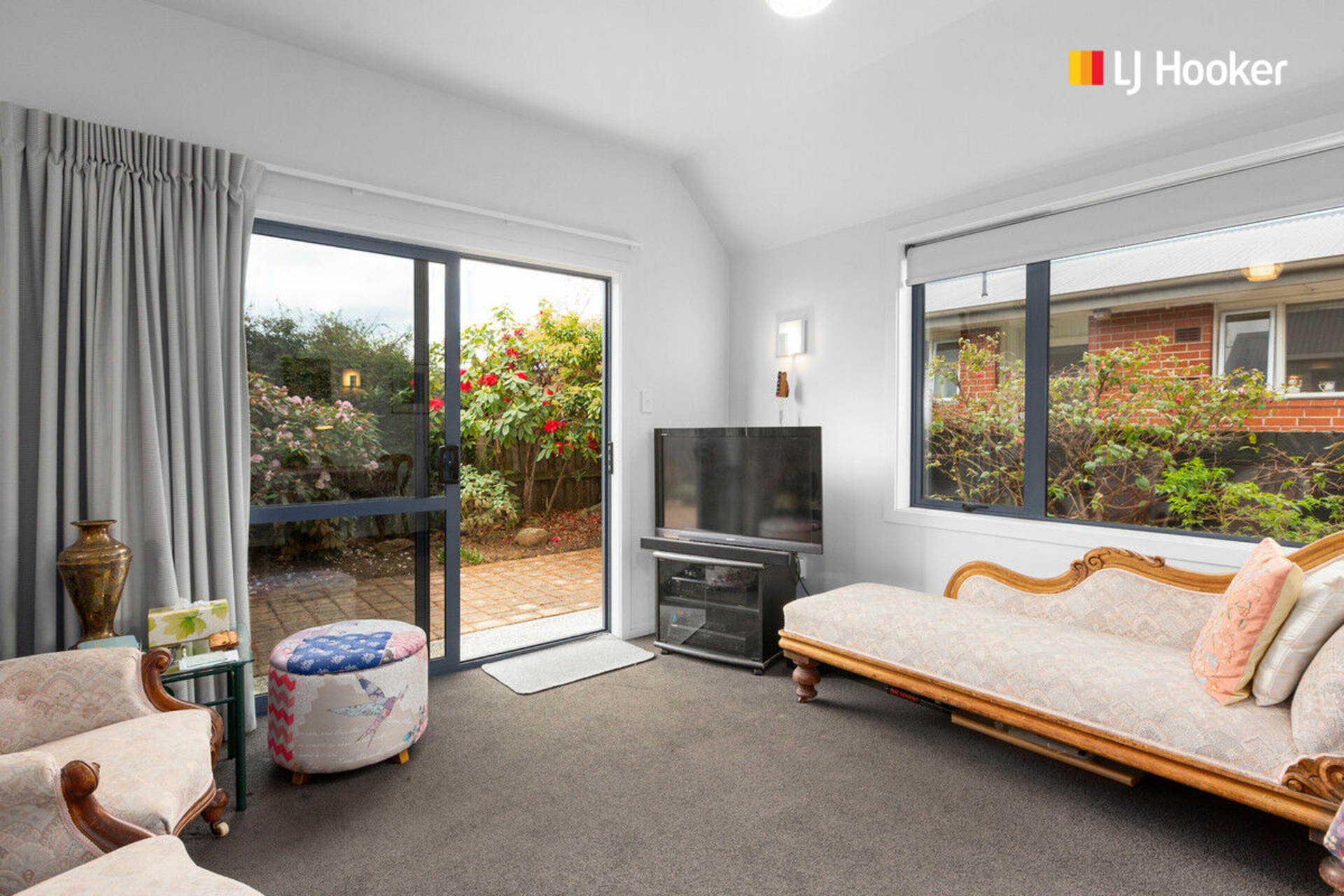 82 Bay View Road, SAINT KILDA