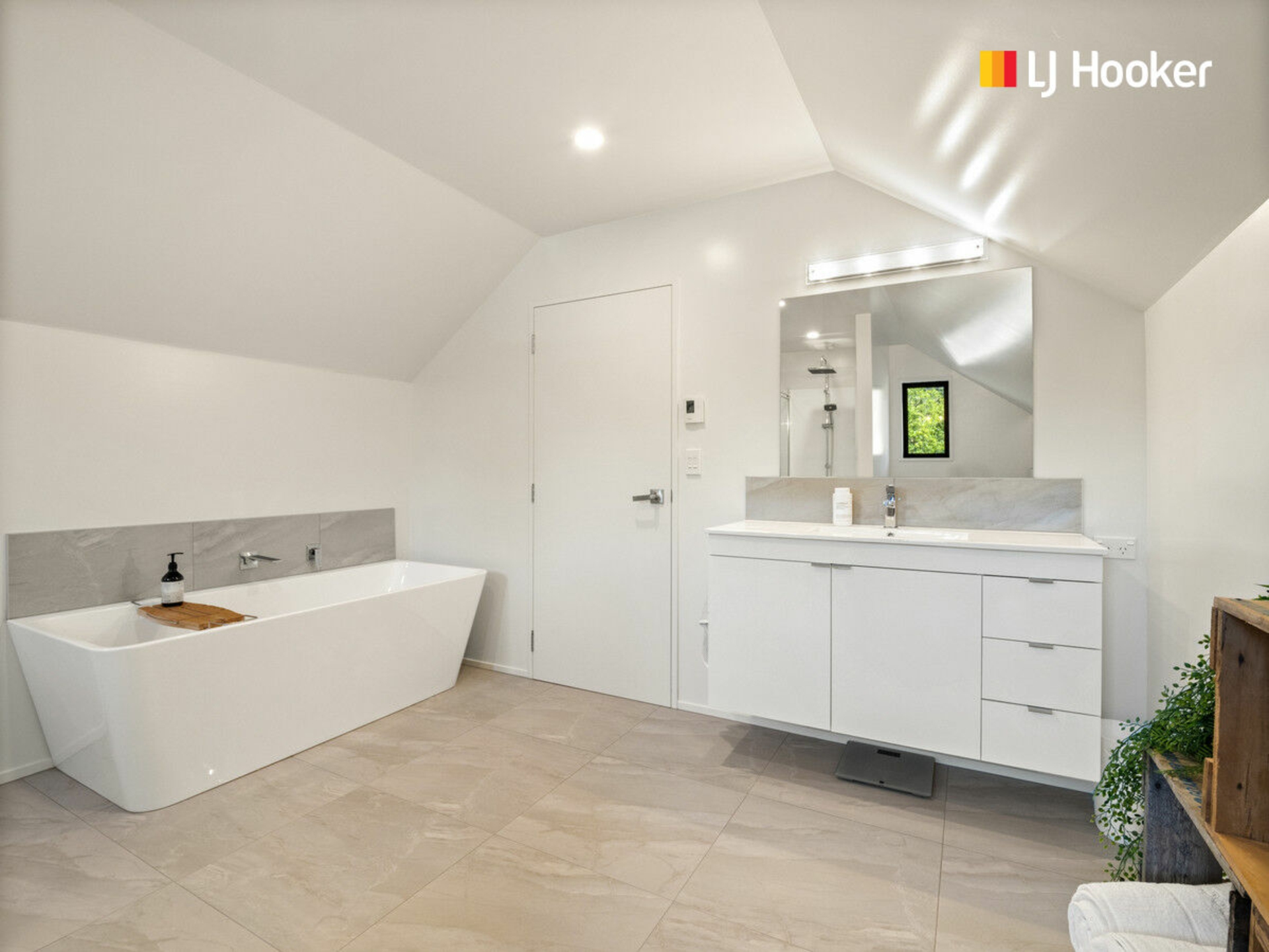 299 Gladstone Road North, MOSGIEL