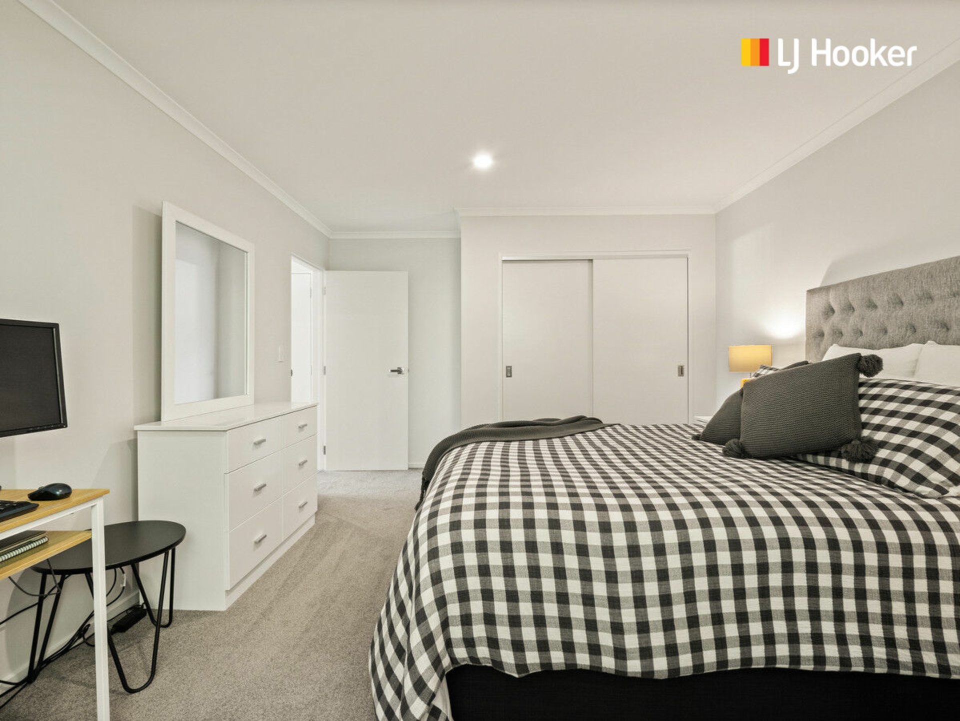 299 Gladstone Road North, MOSGIEL