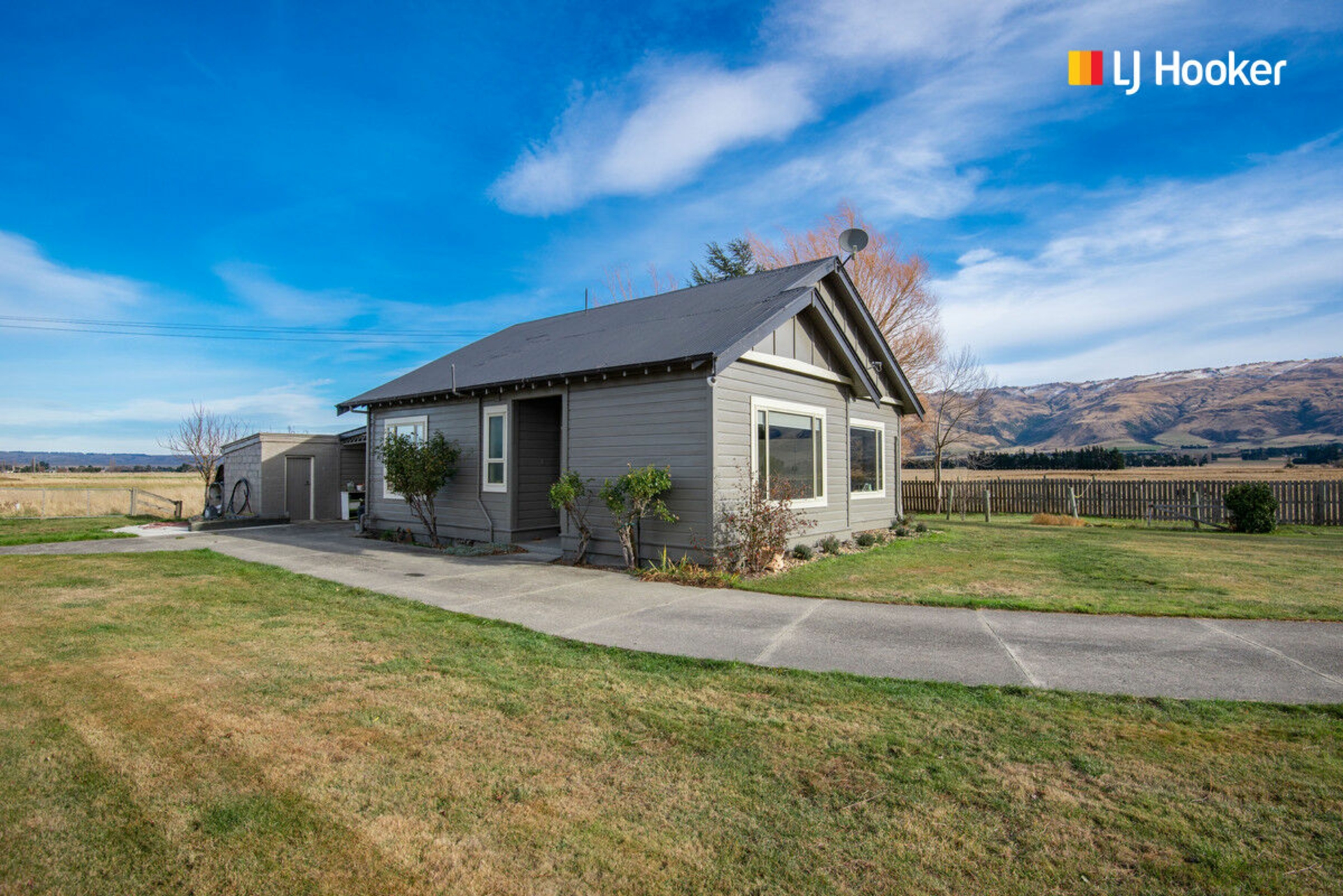 6189 MiddlemarchSutton Road Middlemarch Otago Lifestyle for Sale