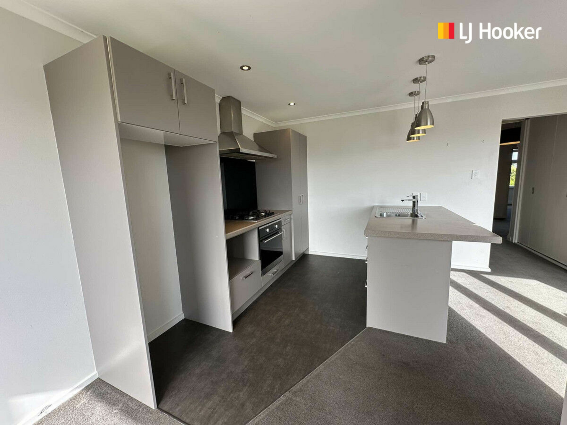 27 Stirling Street, ANDERSONS BAY