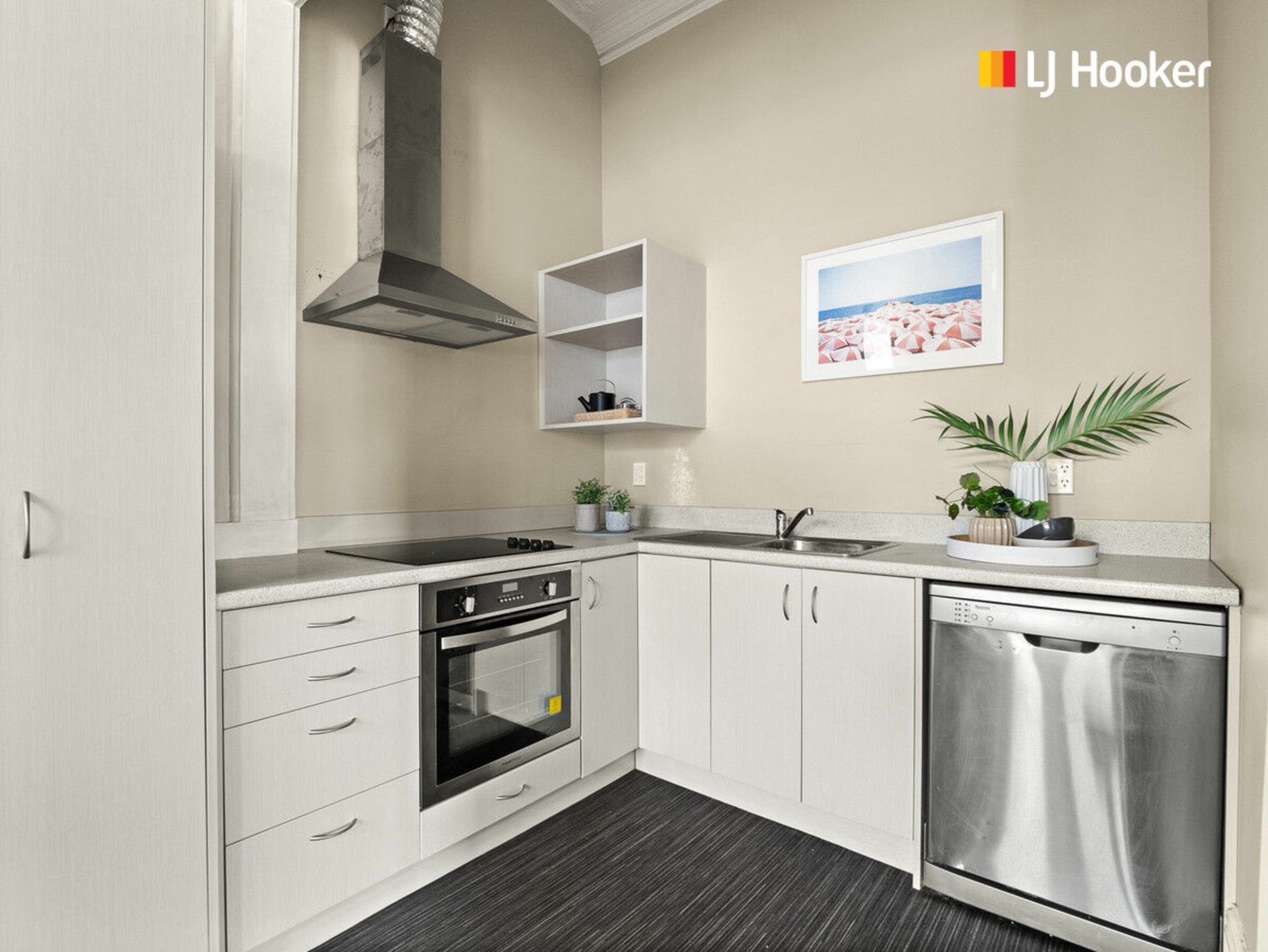 385 South Road, CAVERSHAM