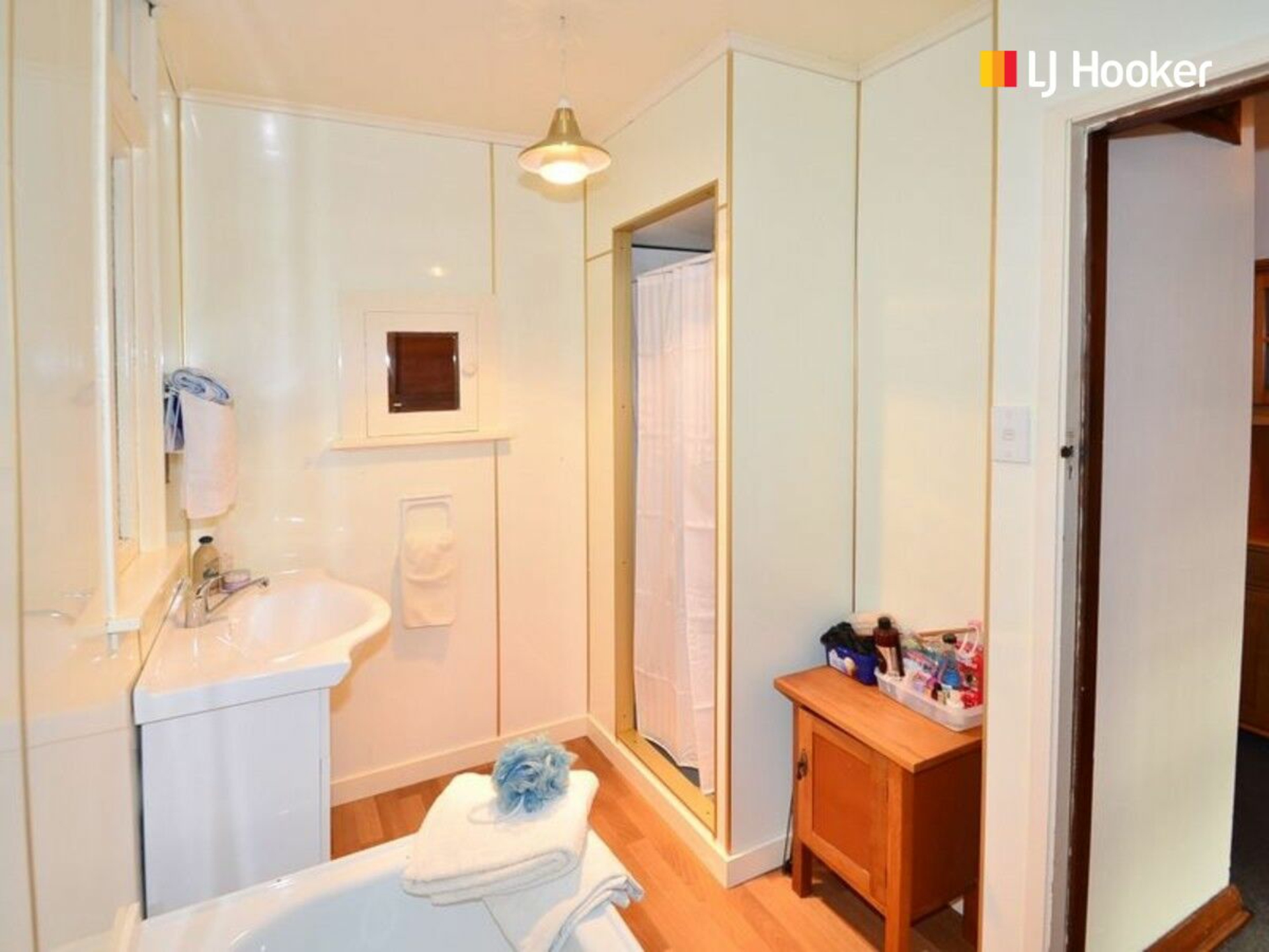 26 Seaview Terrace, KEW
