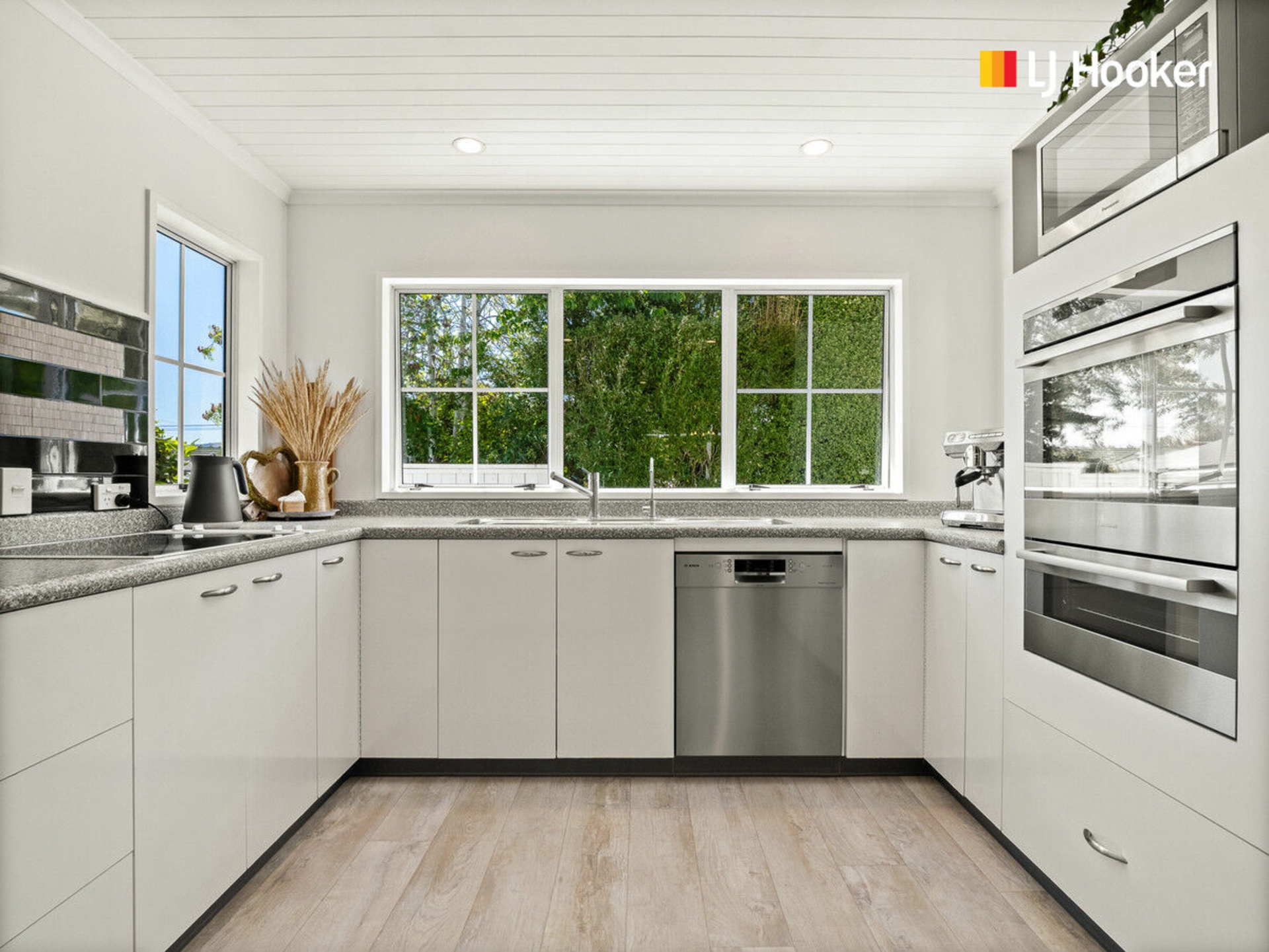 1 Jaffray Drive, EAST TAIERI