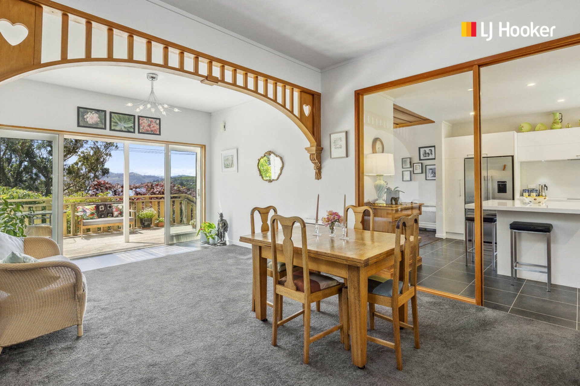 33 Marine Parade, MACANDREW BAY