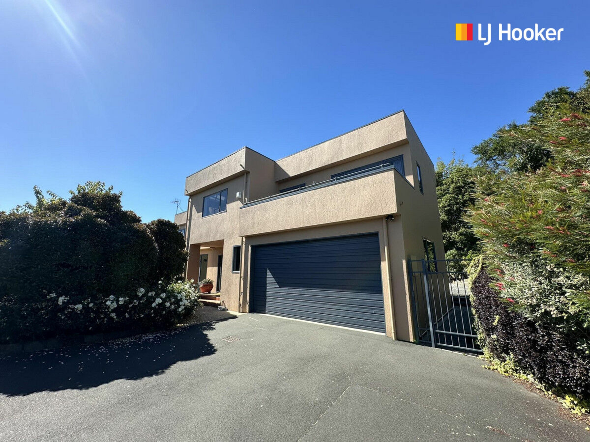 6 Brookside Place, MOSGIEL