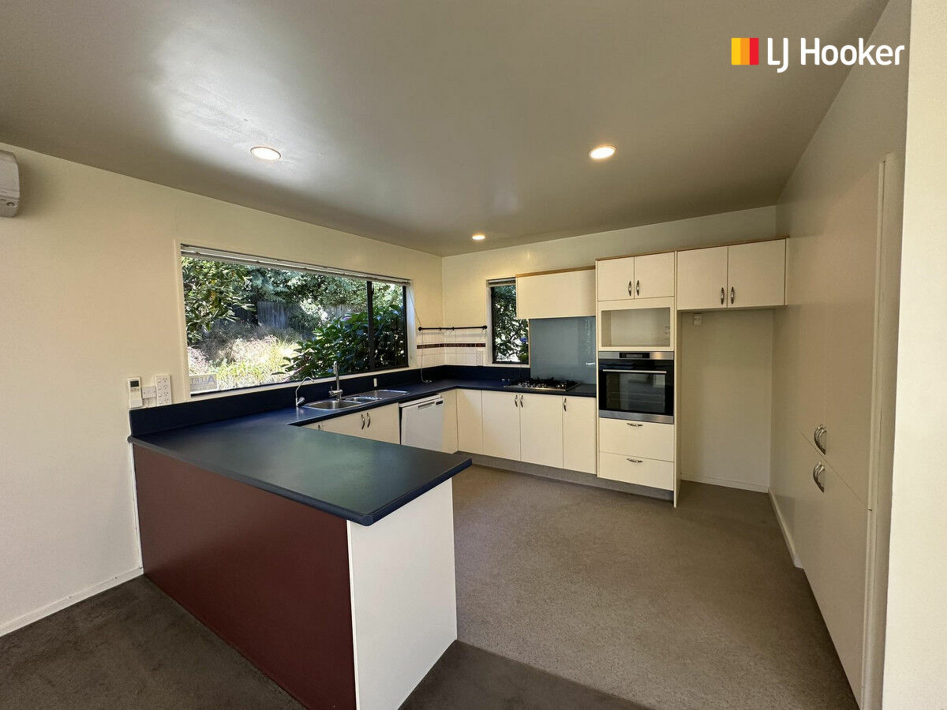 6 Brookside Place, MOSGIEL