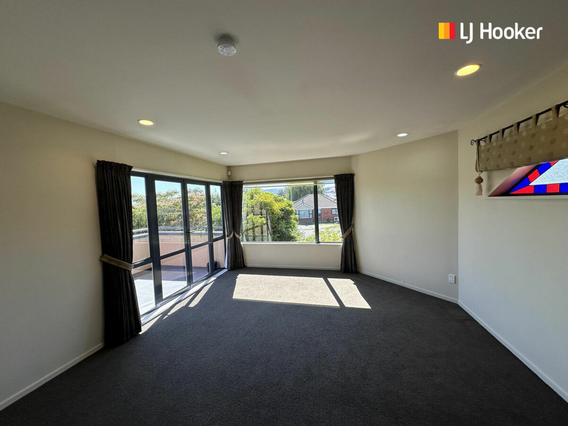 6 Brookside Place, MOSGIEL