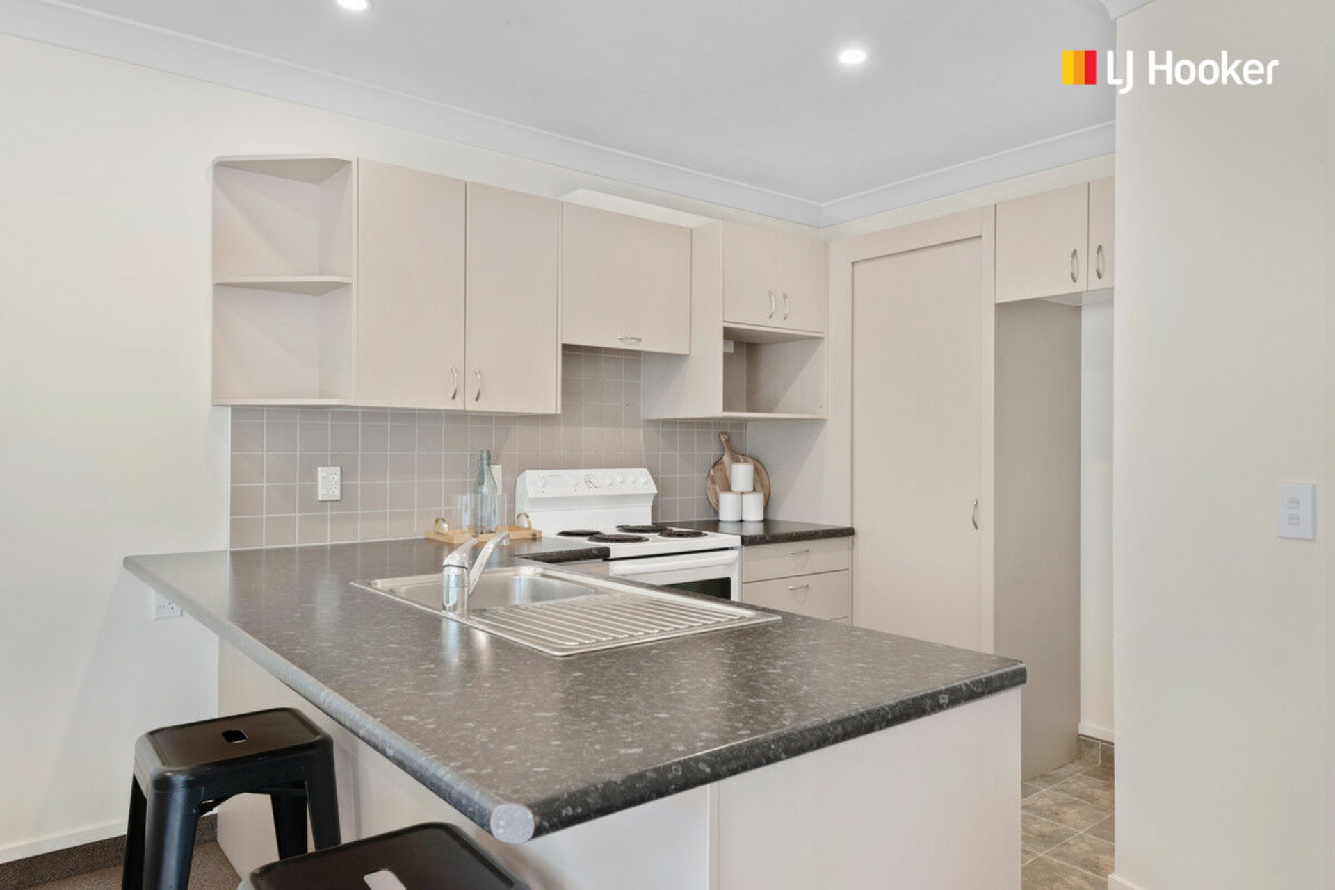 28 Arran Street, MOSGIEL