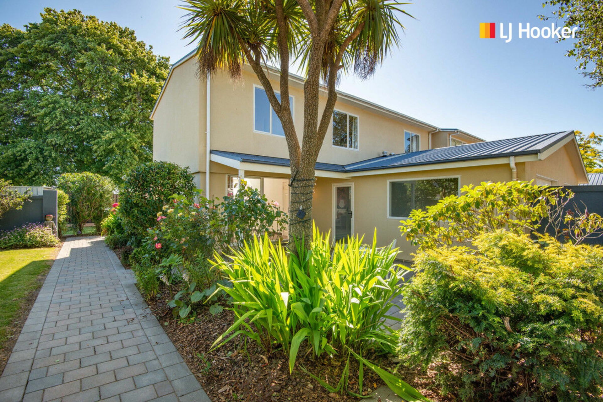 28 Arran Street, MOSGIEL