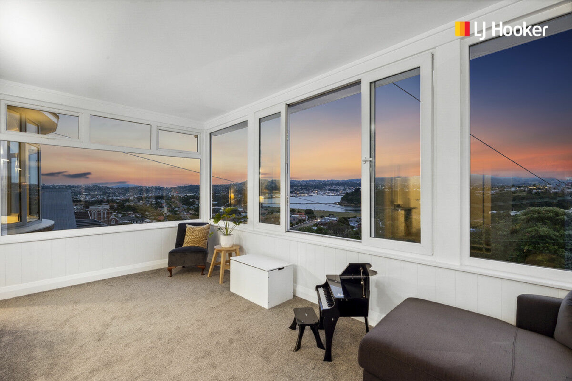 12 Highcliff Road, ANDERSONS BAY