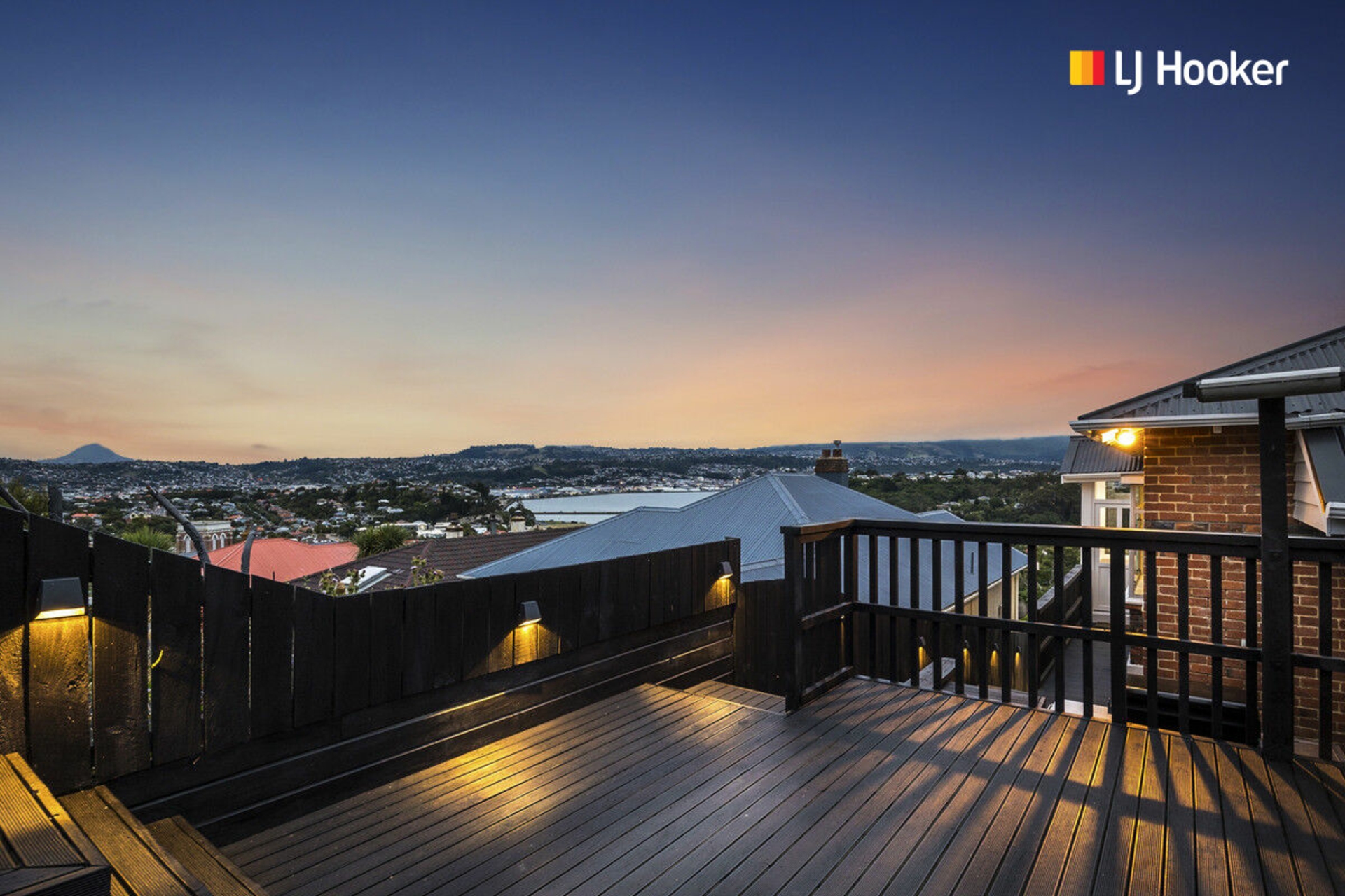 12 Highcliff Road, ANDERSONS BAY