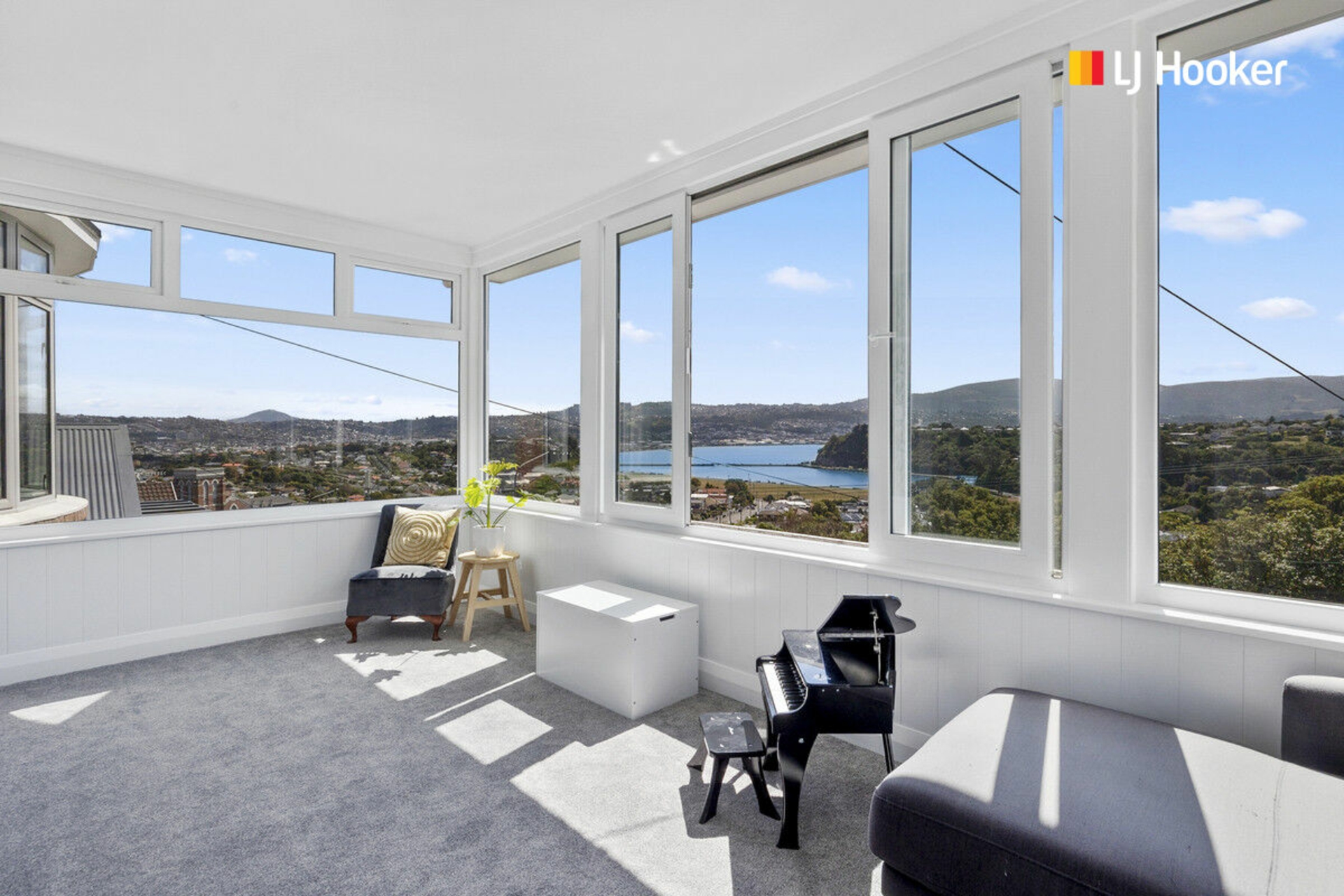 12 Highcliff Road, ANDERSONS BAY