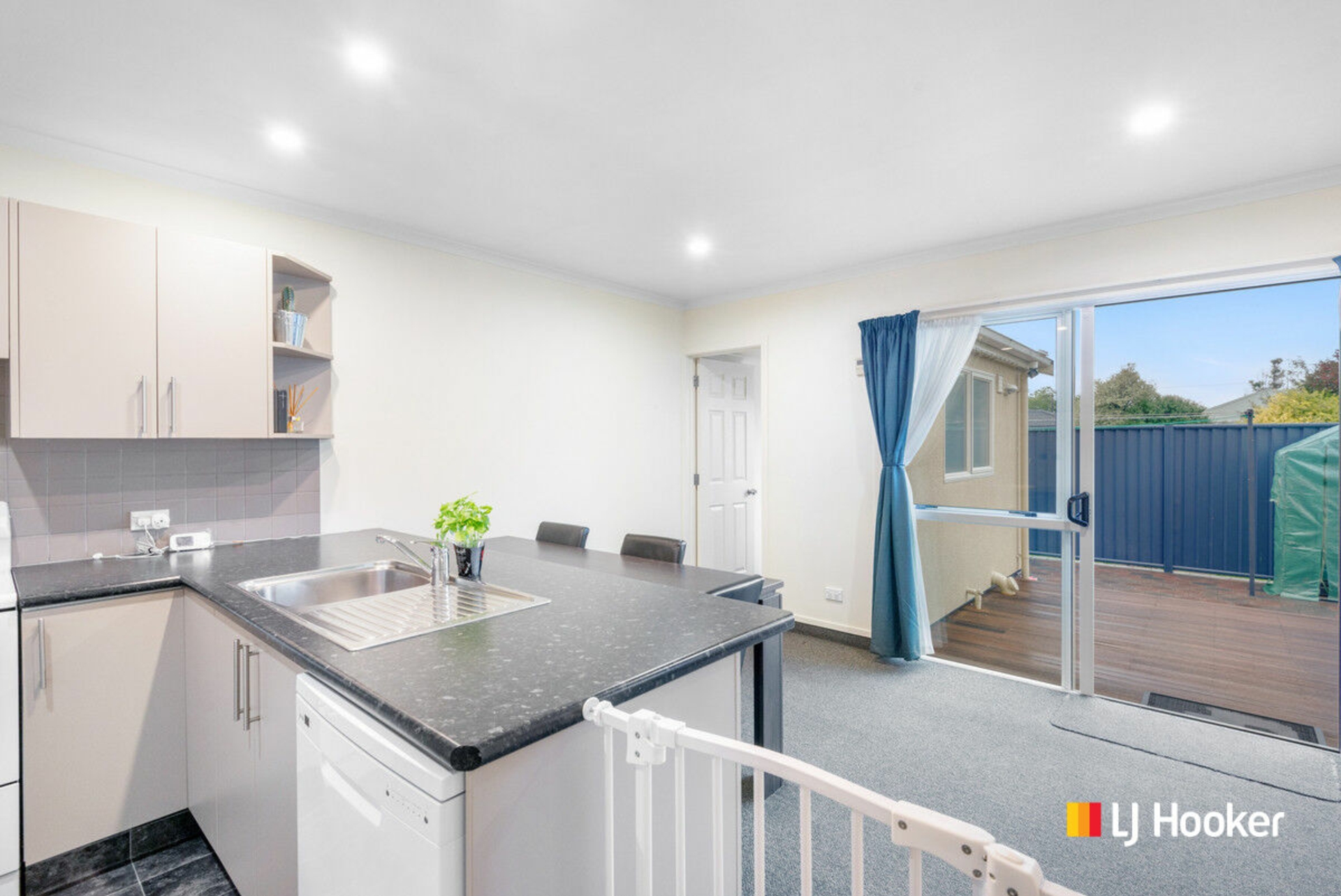 34 Arran Street, MOSGIEL