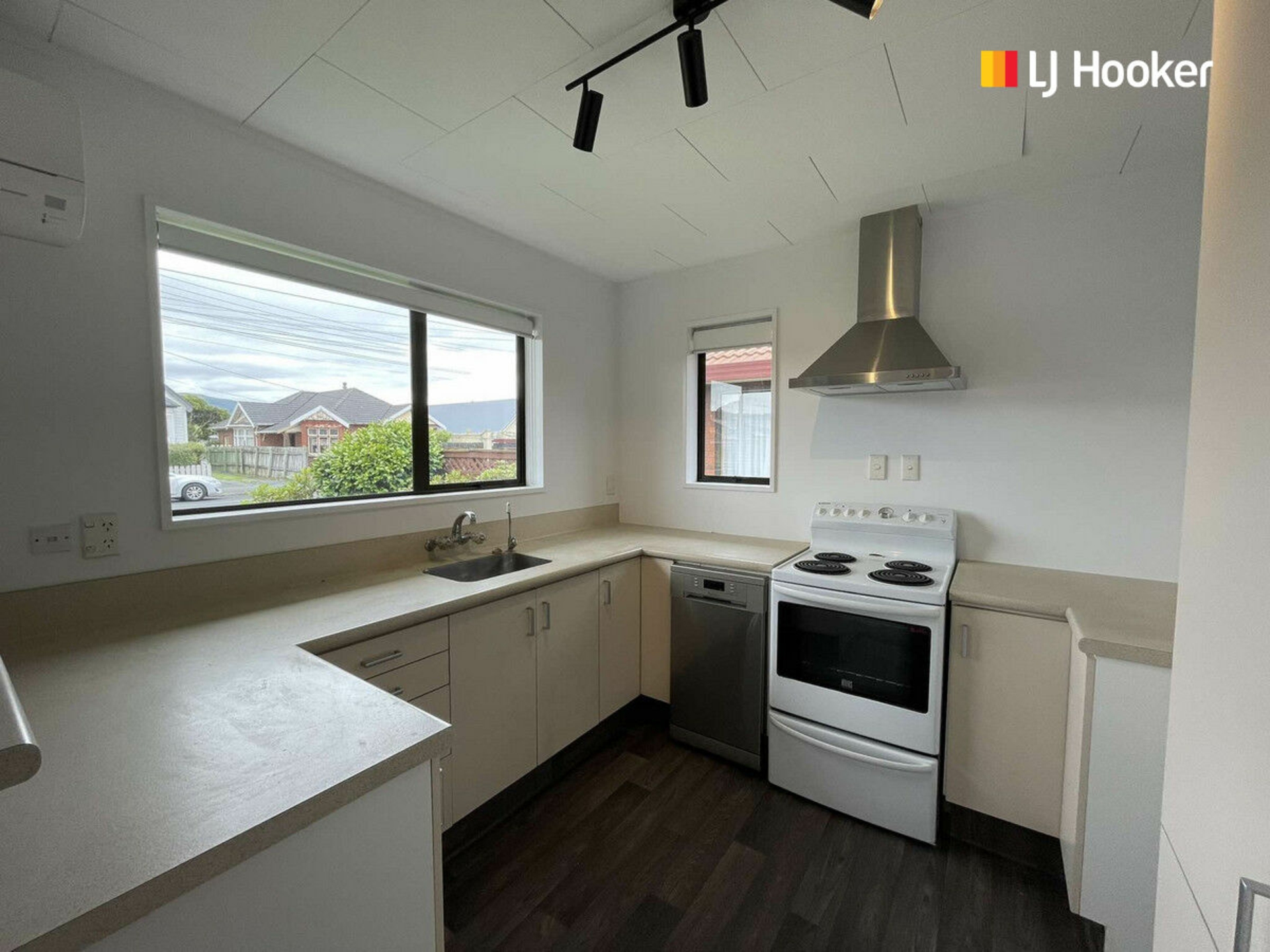 B/10 Market Street, SAINT KILDA