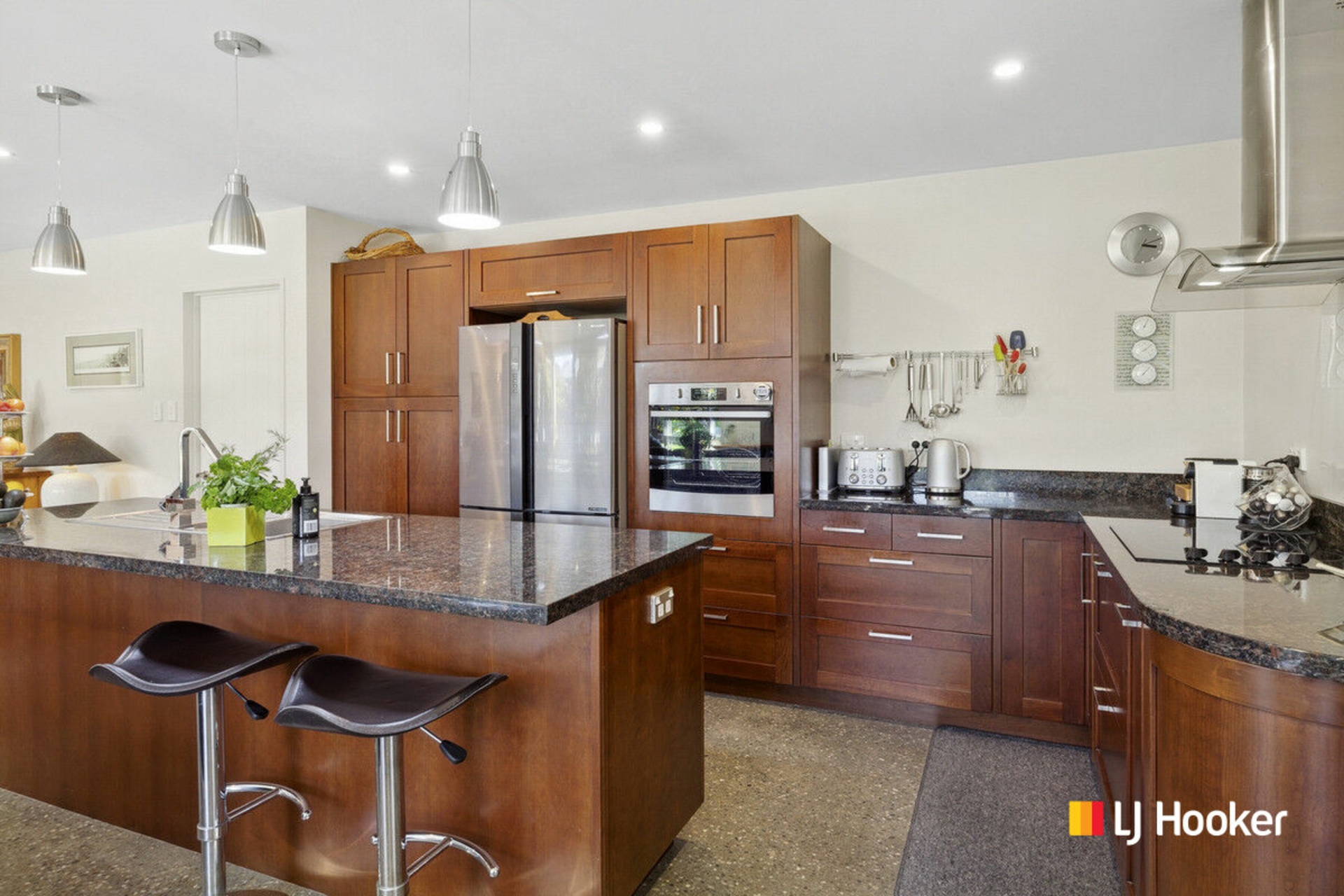 17 Awa Toru Drive, FAIRFIELD
